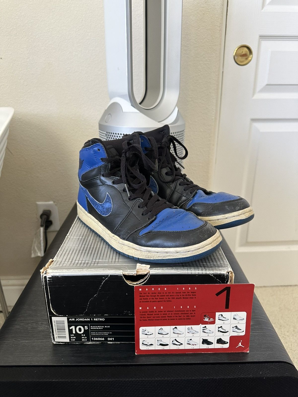 Jordan Brand × Nike 2001 Nike Air Jordan Royal 1’s Size US 10.5 / EU 43-44 - 2 Thumbnail