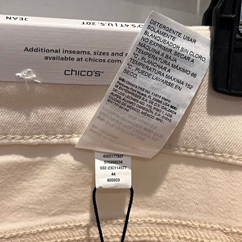 Chicos NWT Chico's Pull On Wide Leg Jeans Cream Size 4T / 20 Tall Size 42" / US 20 - 6 Thumbnail
