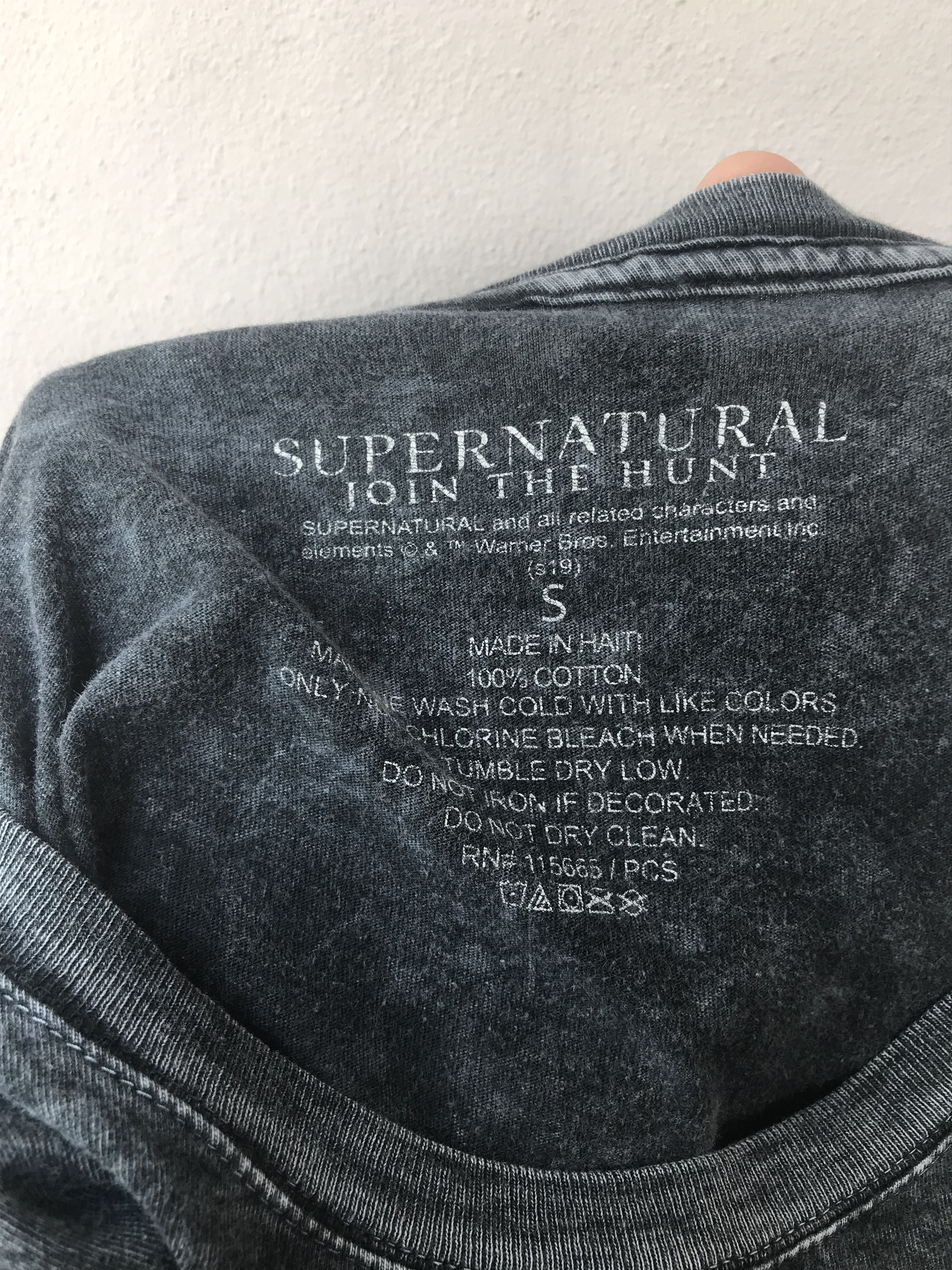 Expert Horror Supernatural Join The Hunt Movie Tee Size US S / EU 44-46 / 1 - 7 Thumbnail