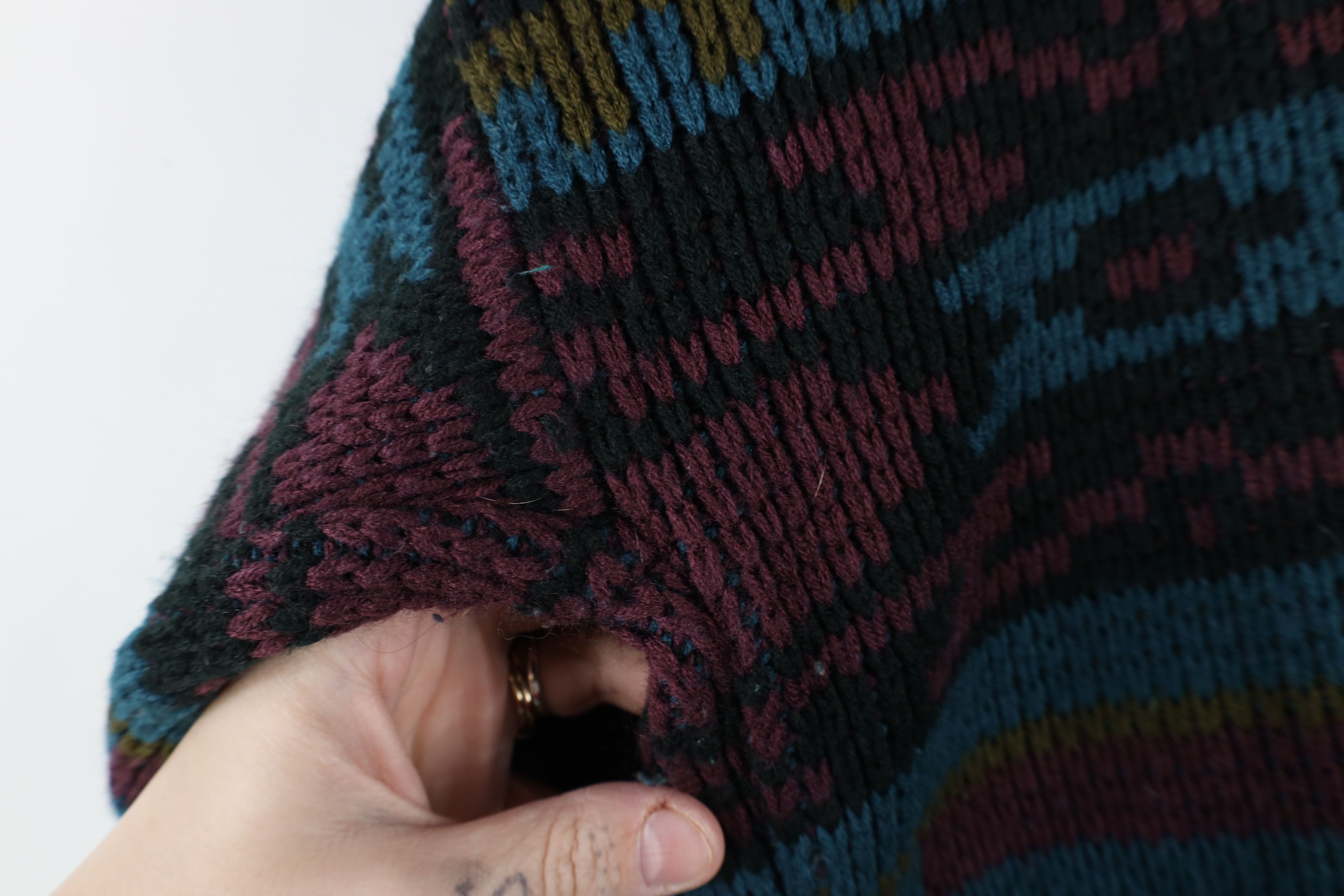 Vintage Vintage 90s Streetwear Rainbow Southwestern Knit Sweater Size L / US 10 / IT 46 - 7 Thumbnail