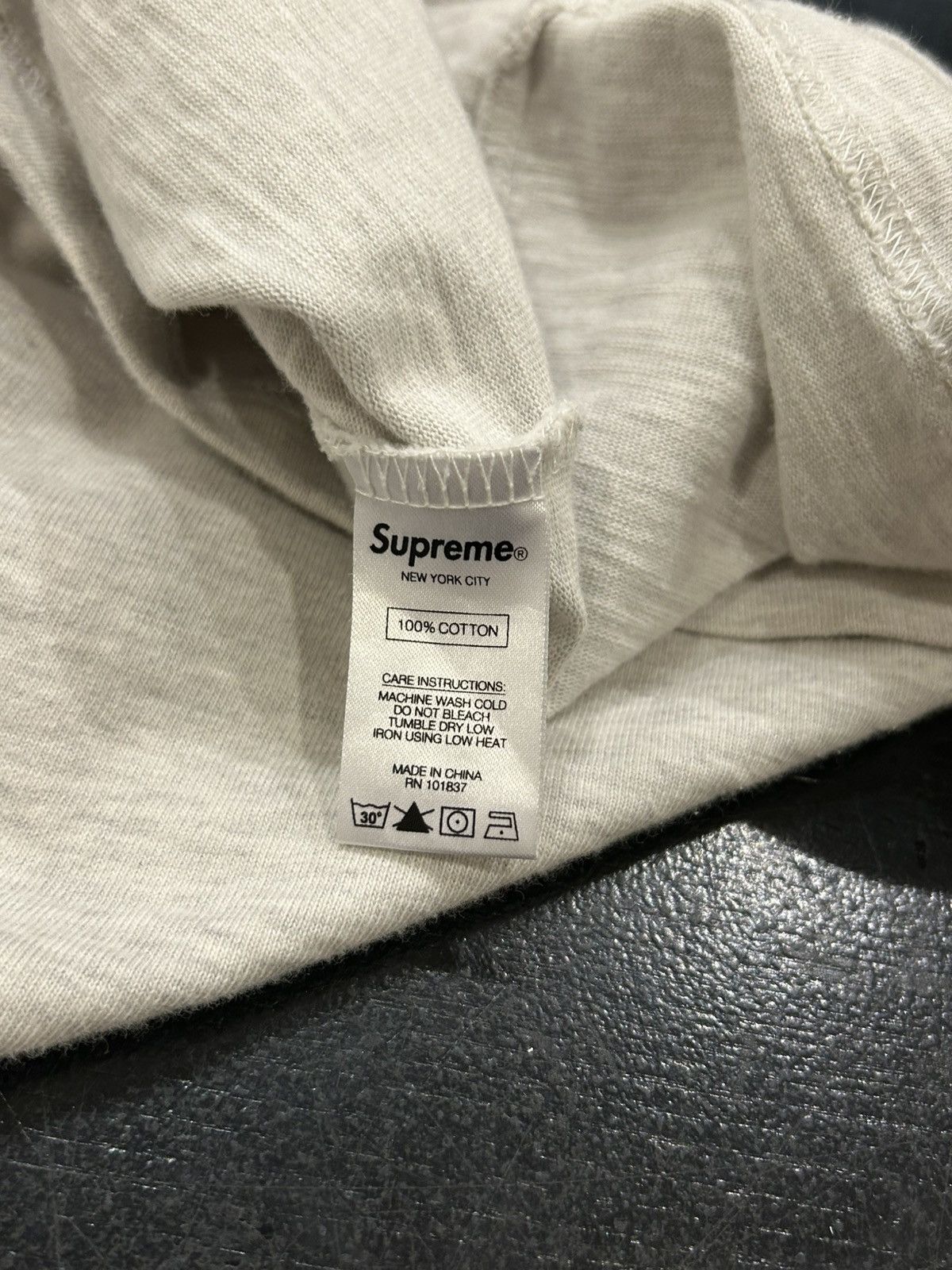 Supreme Supreme University Logo Tee Size US XL / EU 56 / 4 - 4 Thumbnail