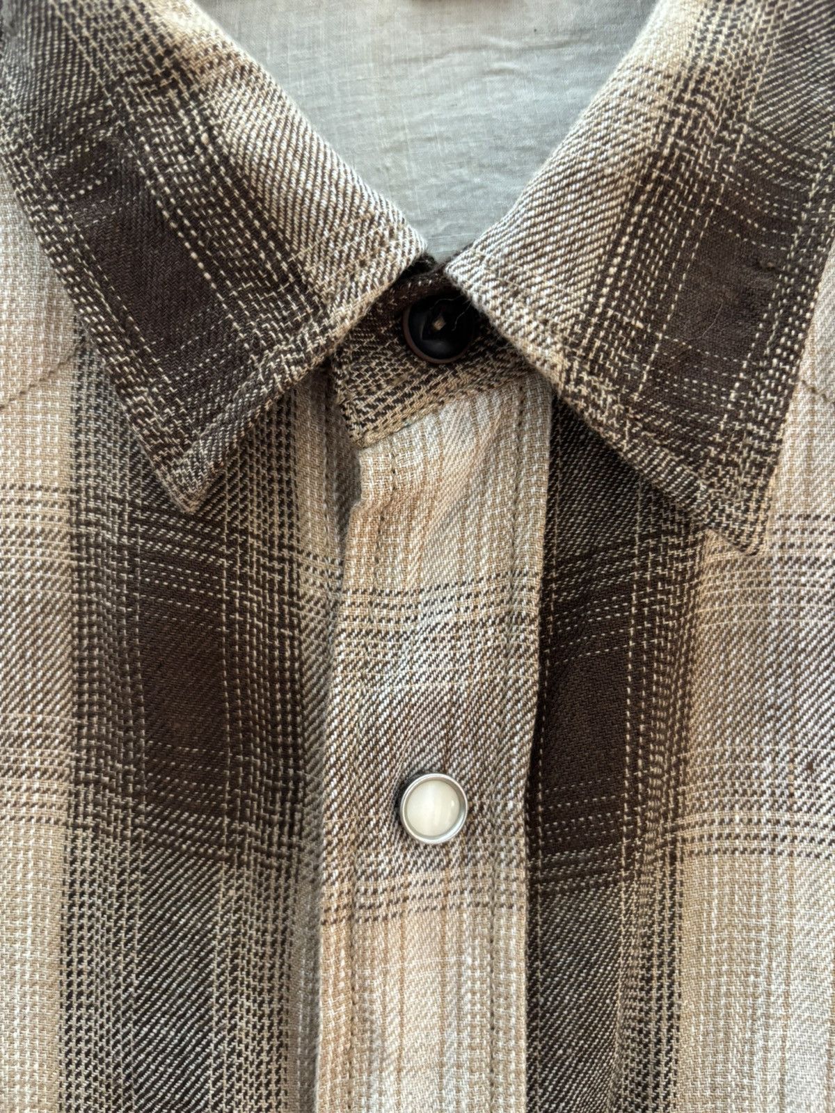 45rpm 45R linen shadow check eastern shirt size 4 Size US M / EU 48-50 / 2 - 3 Thumbnail