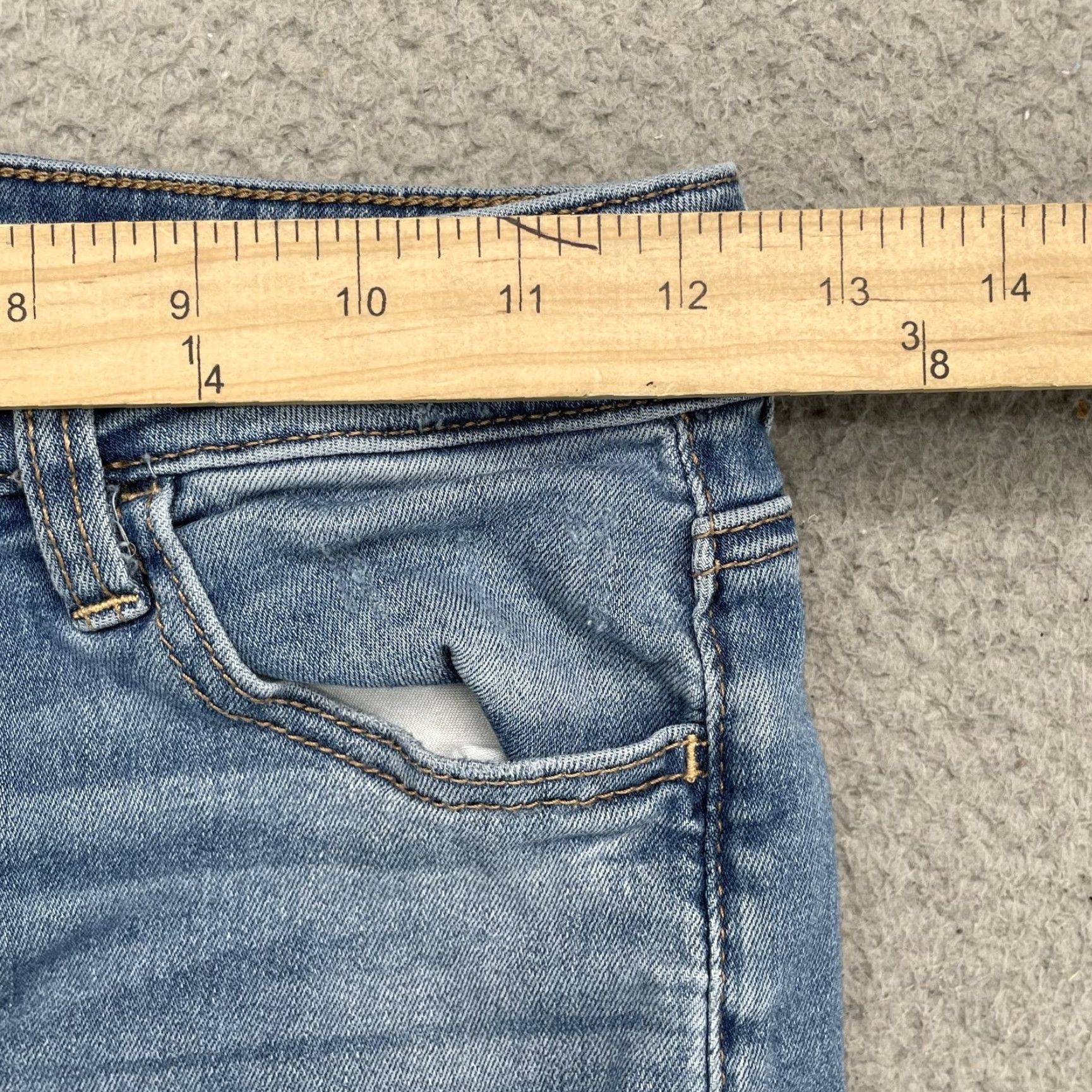 Levi's Levi's Denim Jean Shorts Lot 2 Women 24 Slim Bermuda Cut-Off Preppy Y2K 90's Retro Academia Blue 5-Pocket Size 42" / US 20 - 2 Thumbnail