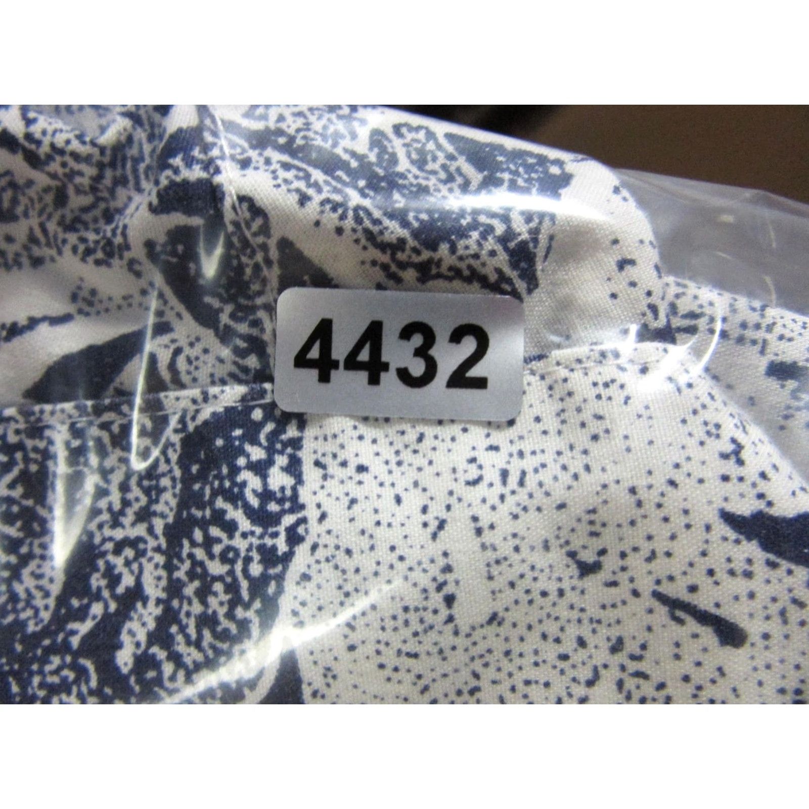 Vintage Shirtcraft Shirt Womens Large Blue Floral Hawaiian Long Sleeve Button-Up Casual Vintage USA Charcoal? Size L / US 10 / IT 46 - 8 Thumbnail