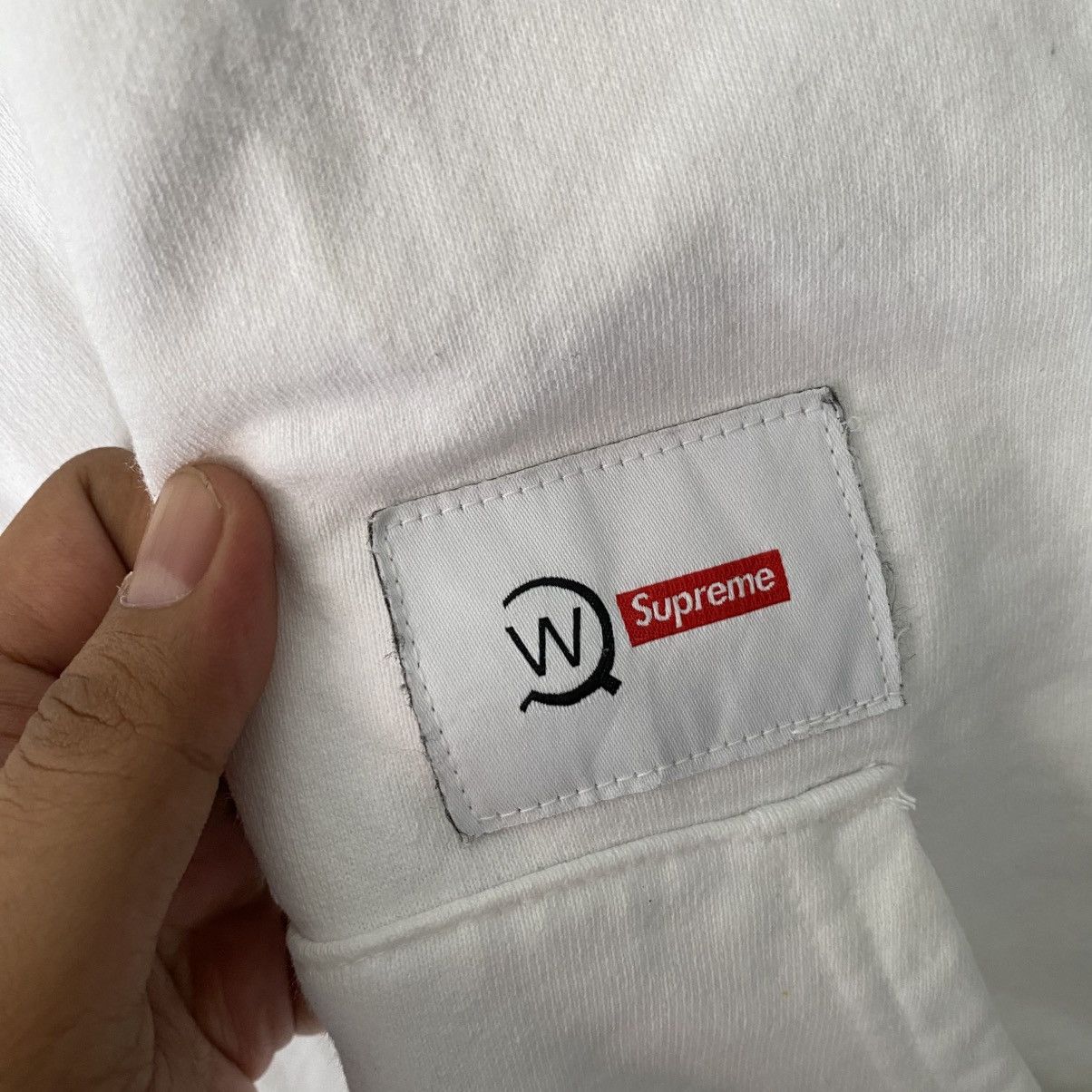 Supreme × Wtaps Supreme WTAPS White Sic’ Em’ Hoodie Size US L / EU 52-54 / 3 - 9 Thumbnail