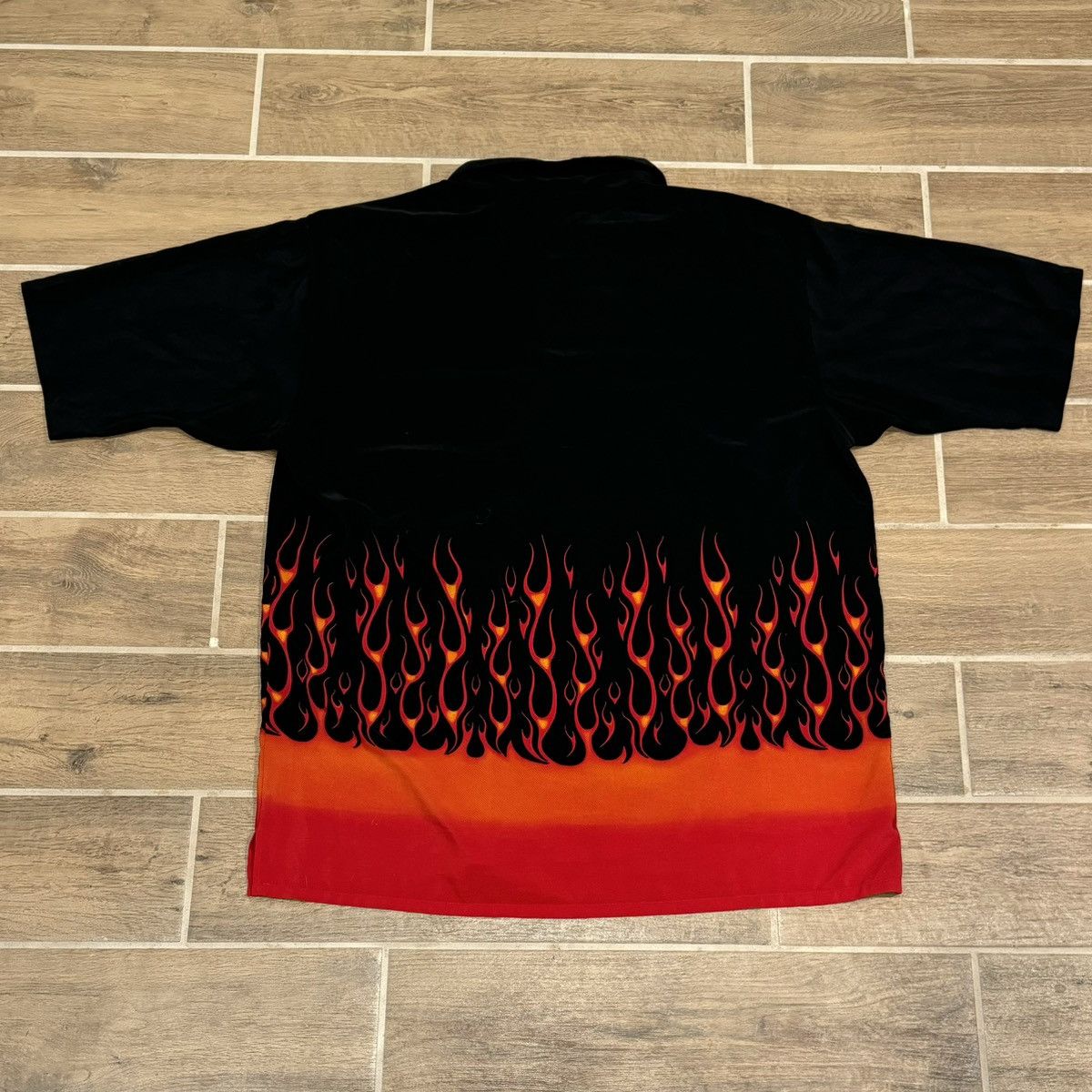 Vintage Vintage Y2K Red Flames Wrap-Around AOK Button Up Down Shirt Size US XXL / EU 58 / 5 - 2 Thumbnail