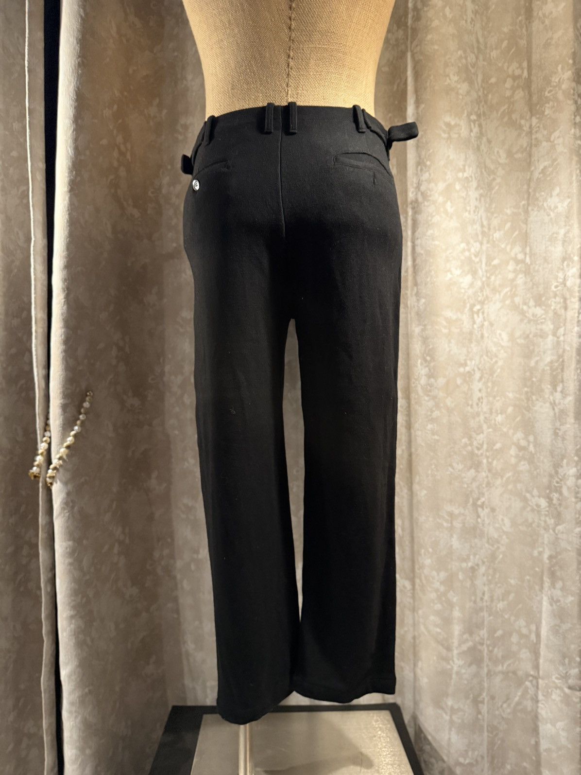 Other Black Cropped Trousers with Asian Calligraphy Print Size US 29 - 8 Thumbnail