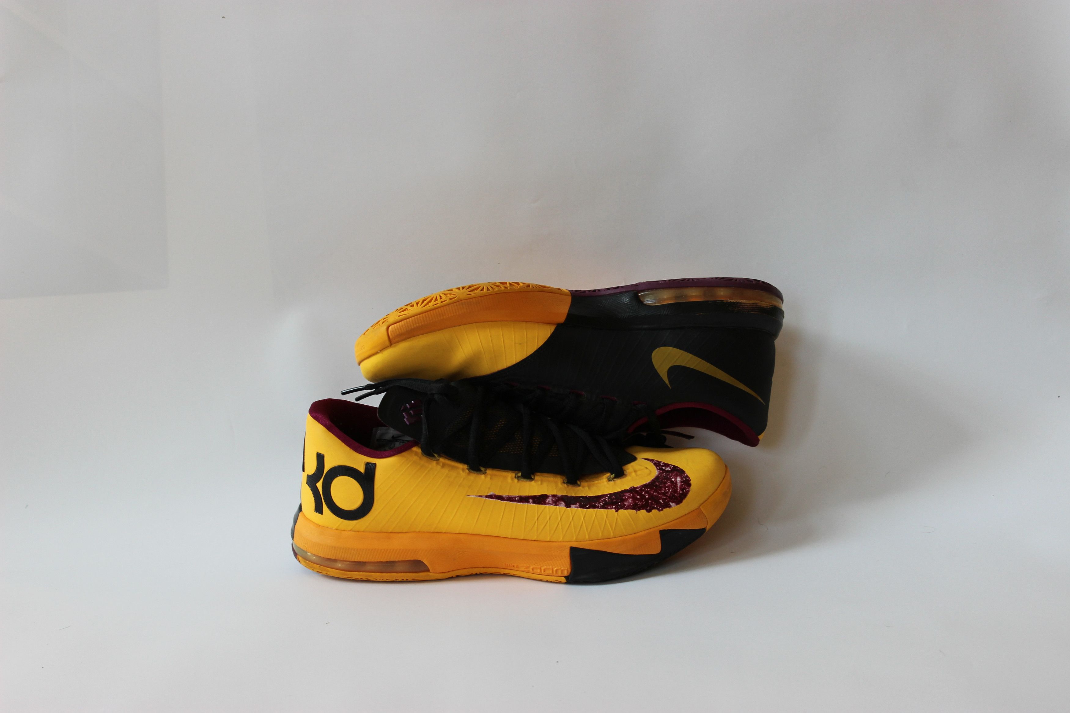 Nike KD VI (6) PB&J Basketball Sneakers | Grailed
