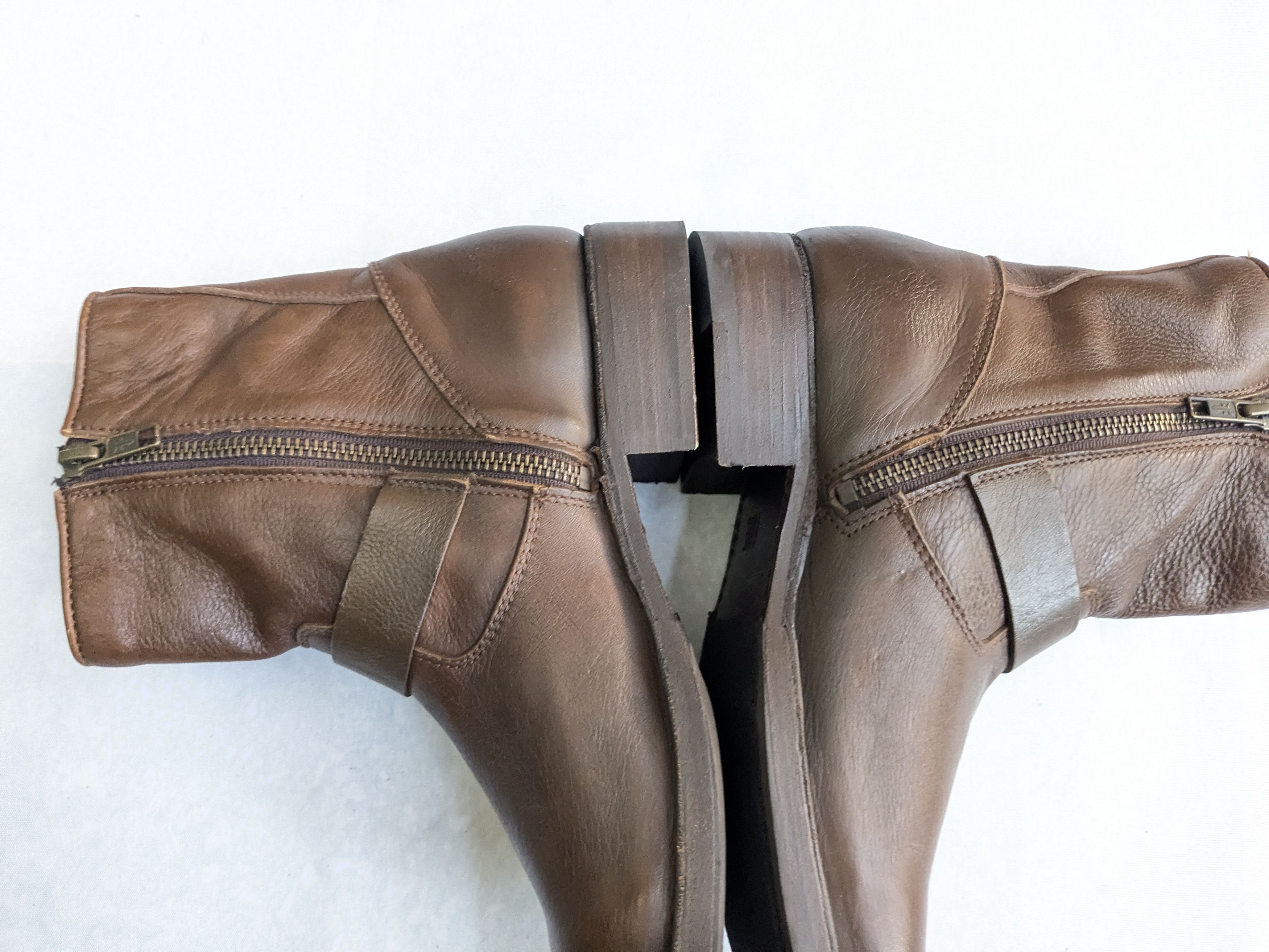 Frye Frye Engineer Boots Brown Suede Leather 7 Leather Buckle Size US 7 / EU 40 - 10 Thumbnail