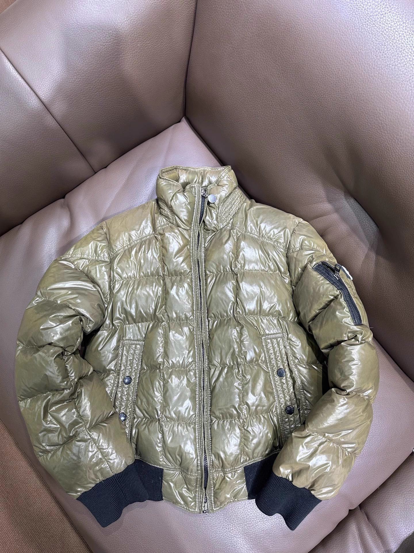 Moncler Moncler Olive Green Checkered Down Jacket Size 2 Size US M / EU 48-50 / 2 - 1 Thumbnail