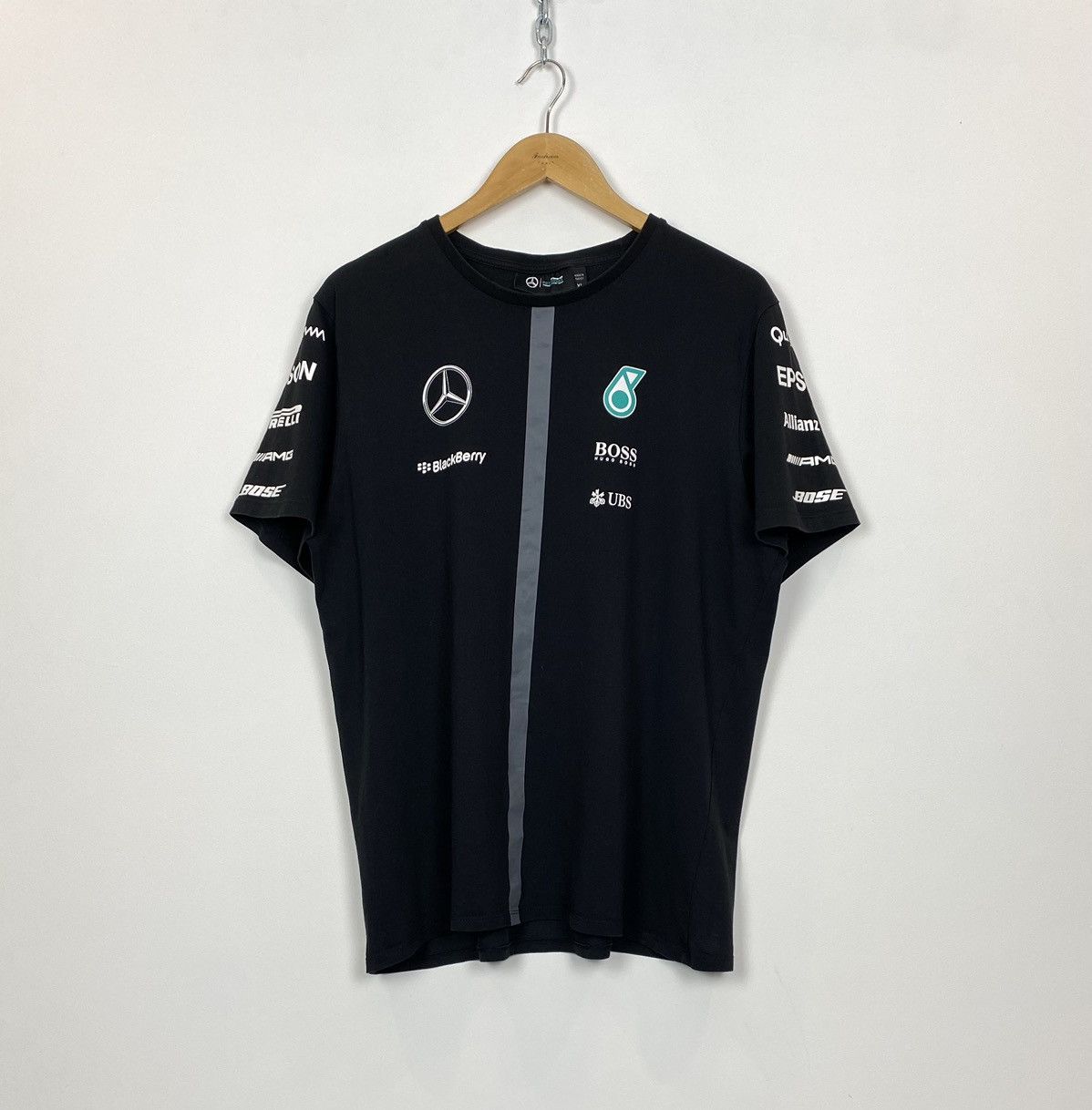 Mercedes-Benz Mercedes AMG Petronas F1 T-Shirt Short Sleeve Size XL Black Size US XL / EU 56 / 4 - 1 Thumbnail