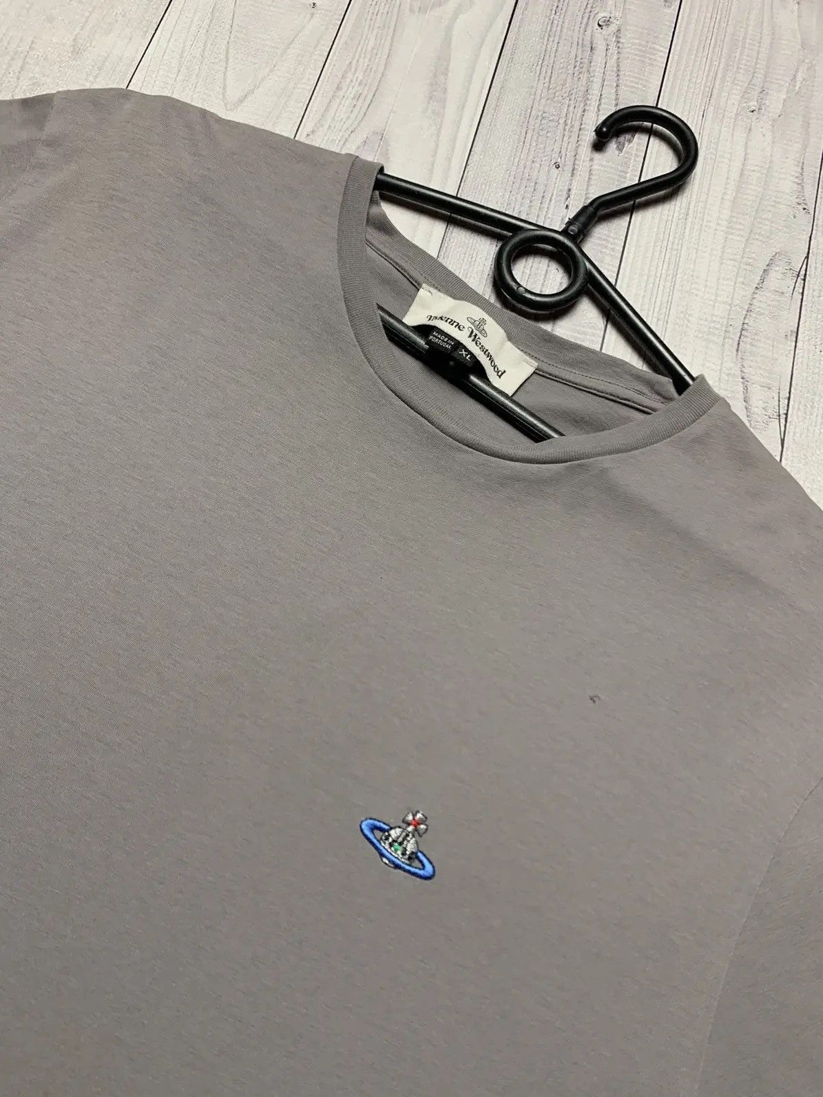 Vivienne Westwood Vivienne Westwood tee logo size L/XI Size US L / EU 52-54 / 3 - 2 Thumbnail