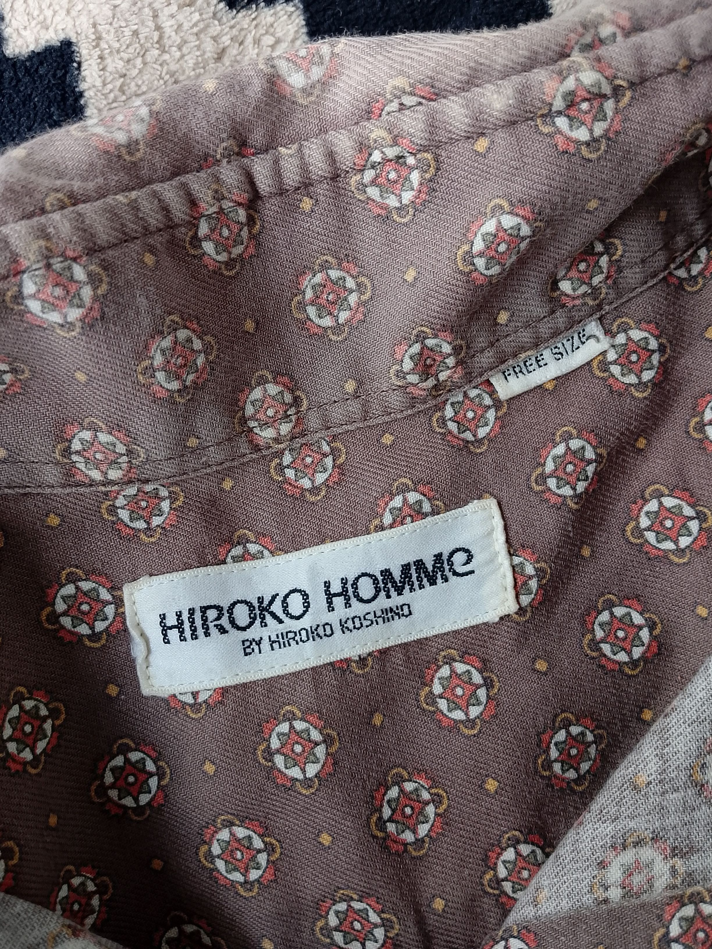 Hiroko Koshino Homme Vintage Hiroko Koshino Homme Paisley Avantgarde Shirt Size US XL / EU 56 / 4 - 6 Thumbnail