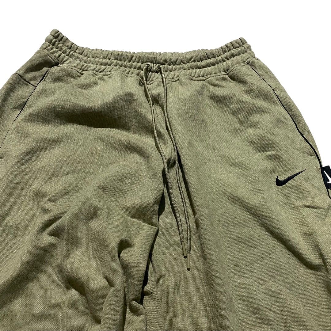 Nike Nike big swoosh light olive jogger longpant Size US 36 / EU 52 - 3 Thumbnail