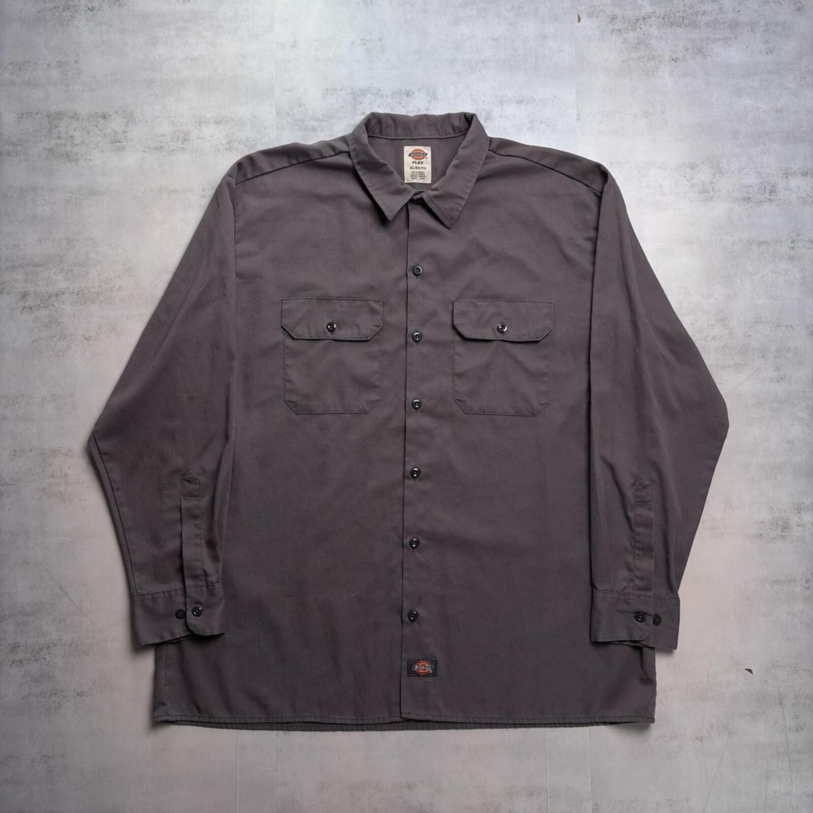Dickies Y2K Grey Dickies Workwear Long Sleeve Button Up Shirt Size US XL / EU 56 / 4 - 1 Thumbnail