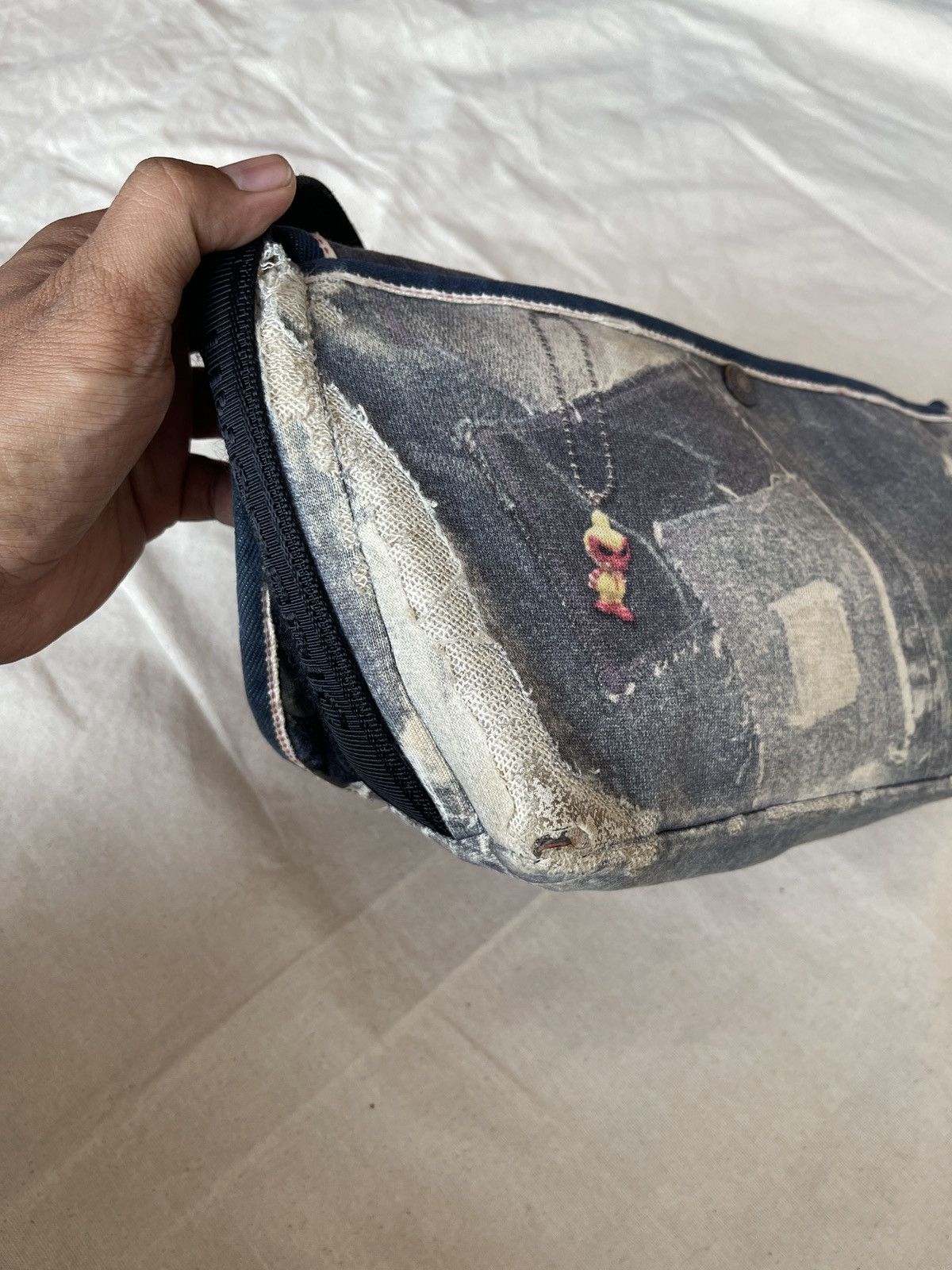 Hysteric Glamour Hysteric Mini Original Distressed Design Sling Bag Size ONE SIZE - 6 Thumbnail