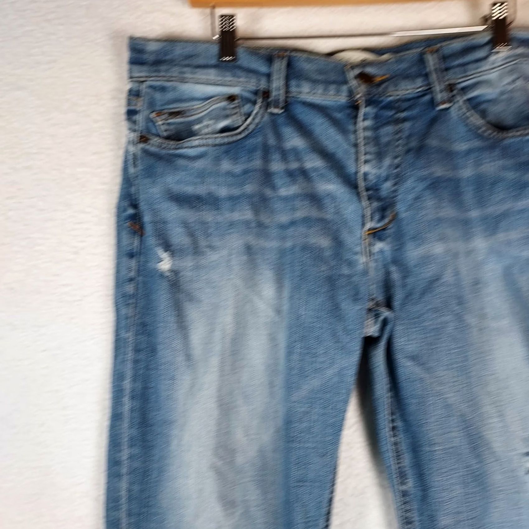 Vintage VINTAGE? No. Joe’s Jeans Mens Size 34 Rocker Fit Light Wash Distressed Stretch Denim Shirt? Size US 34 / EU 50 - 3 Thumbnail