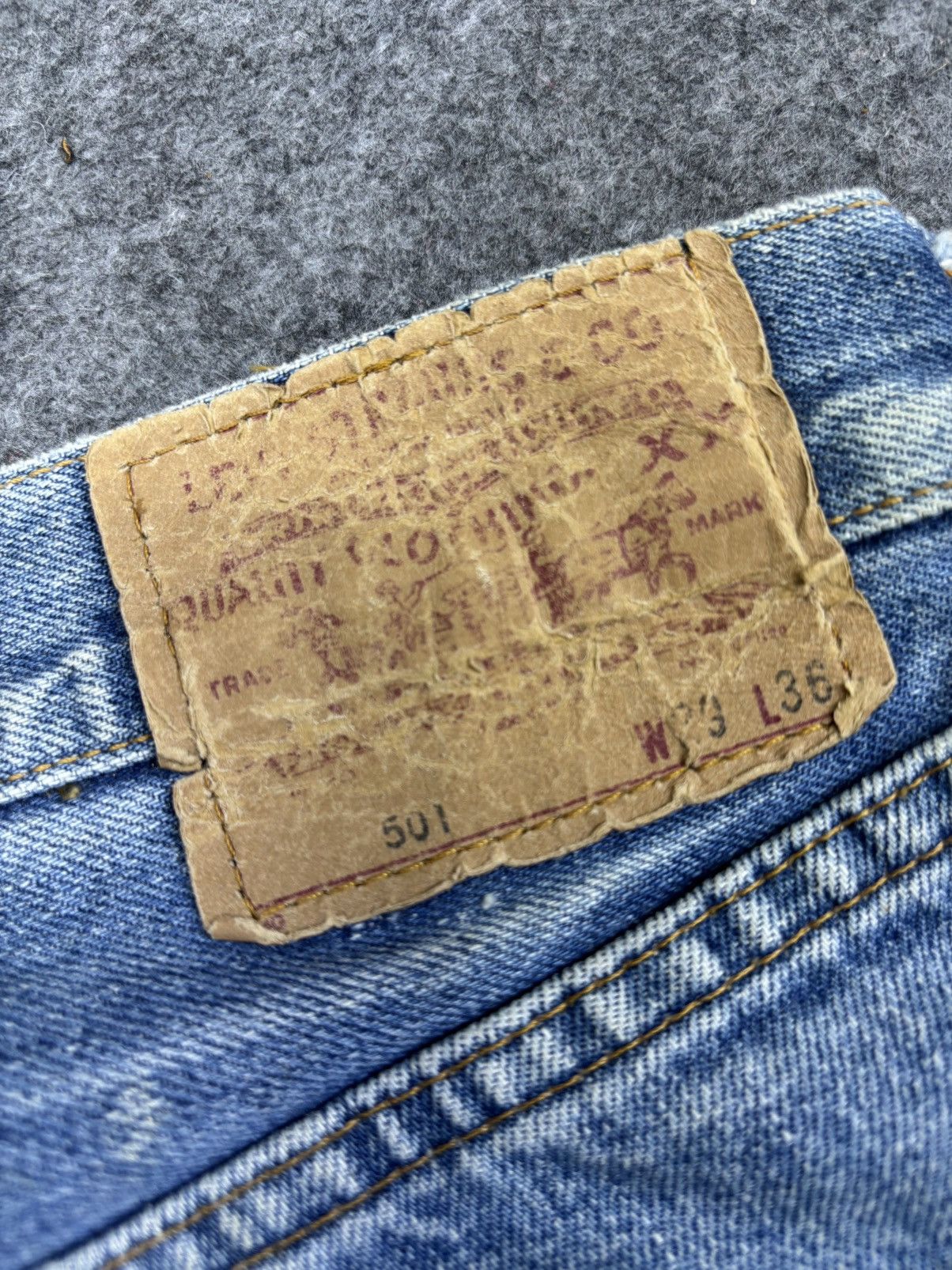 Levi's Vintage Clothing Vintage 90s LEVIS 501 Capital E Denim F802 Size US 27 - 9 Thumbnail
