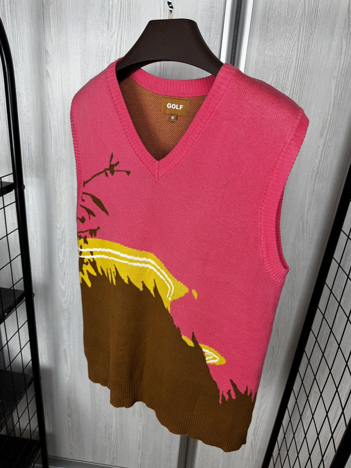 Other Golf Vintage pink sleeveless sweater size M Size US M / EU 48-50 / 2 - 6 Thumbnail
