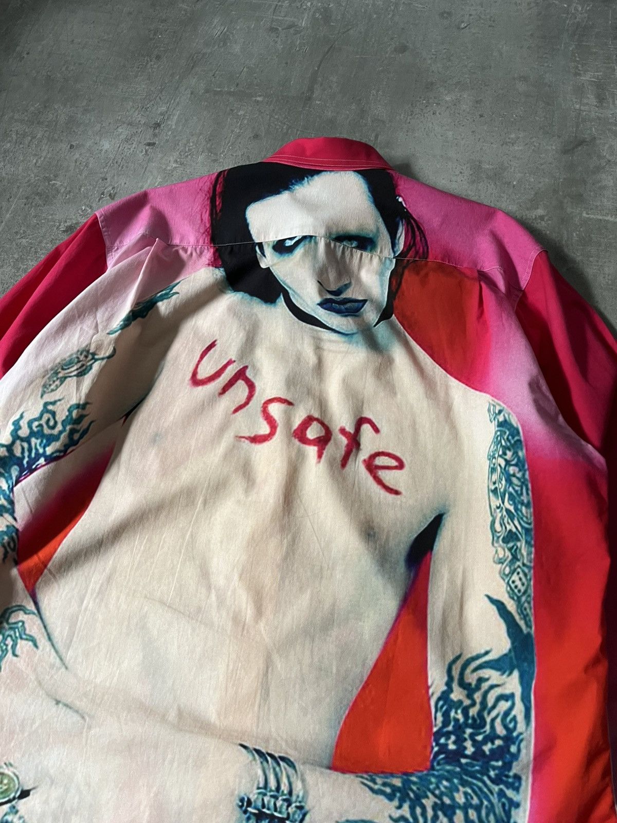 Vetements Vetements A/W 2018 Marilyn Manson button up shirt pink Size US L / EU 52-54 / 3 - 8 Thumbnail