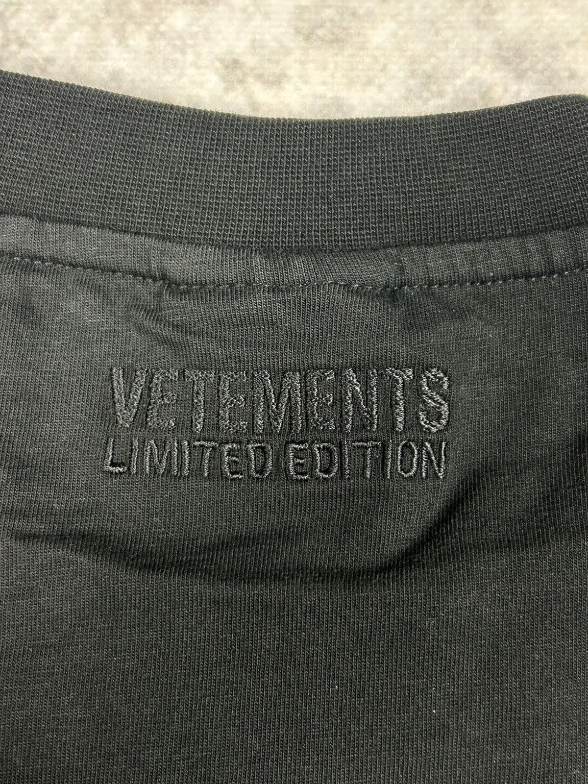 Vetements Vetements The Gvasalias Cartoon Logo T- Shirt Size US M / EU 48-50 / 2 - 5 Thumbnail