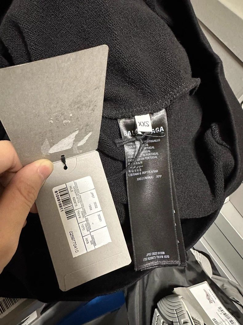 Balenciaga Balenciaga Wave Coke Logo Embroidered Logo Hoodie Size US XXS / EU 40 - 5 Thumbnail