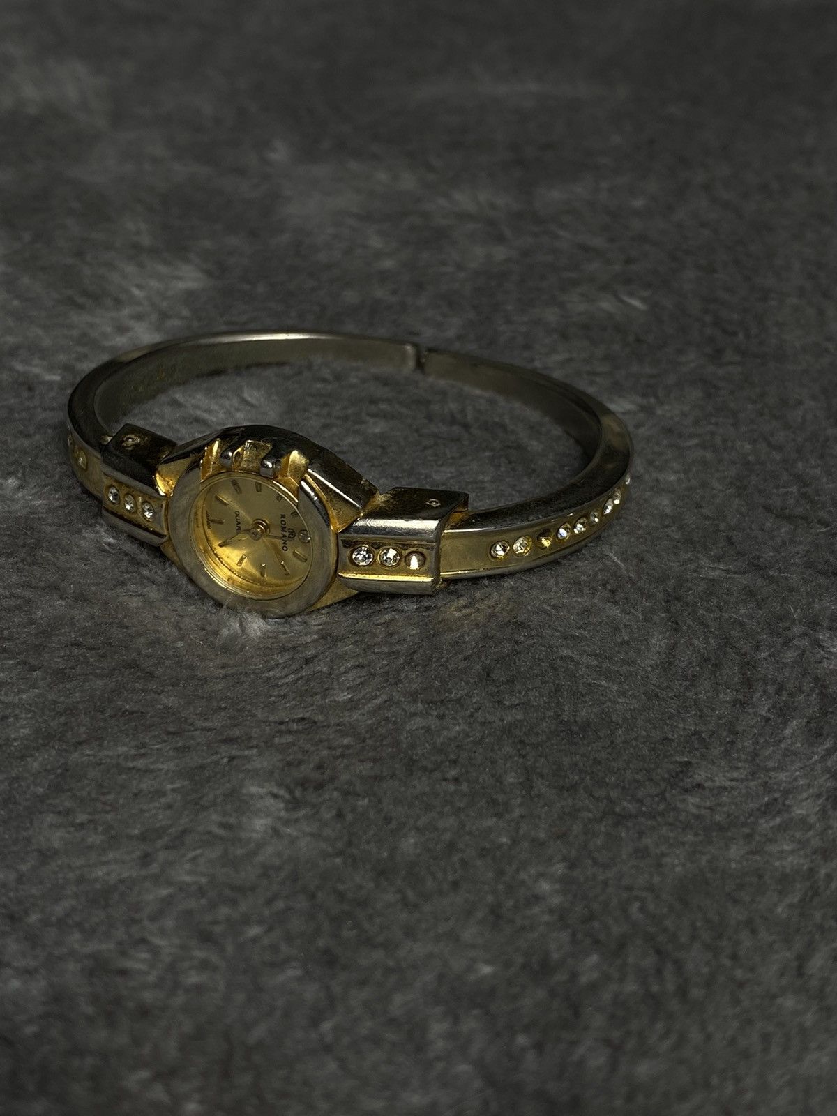 Vintage Vintage Bracelet Watch Gold Tone with Rhinestones Work 100% Size ONE SIZE - 3 Thumbnail