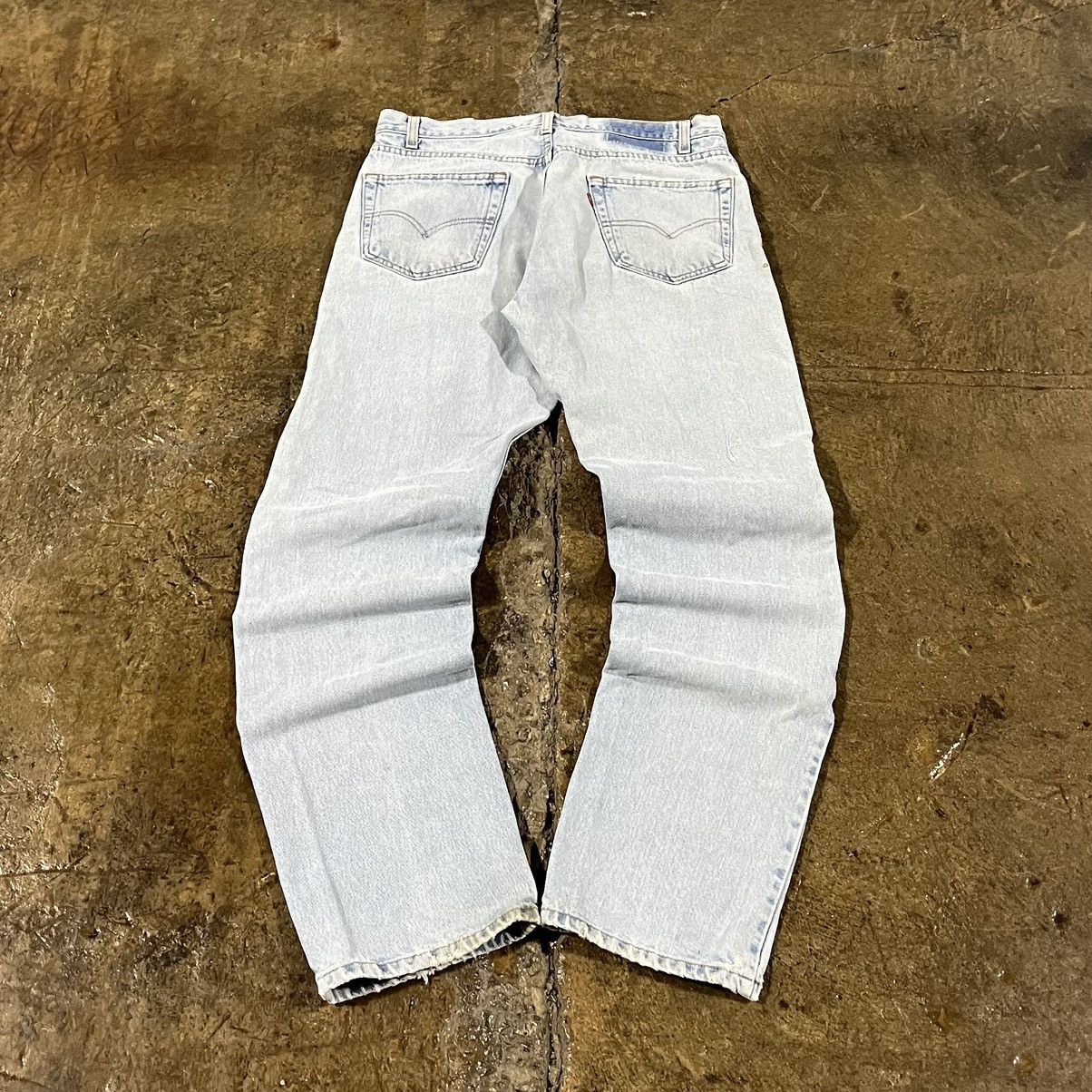 Levi's × Vintage Levi's 505 Vintage 90s Distressed Faded Essential Jeans Size US 34 / EU 50 - 2 Thumbnail