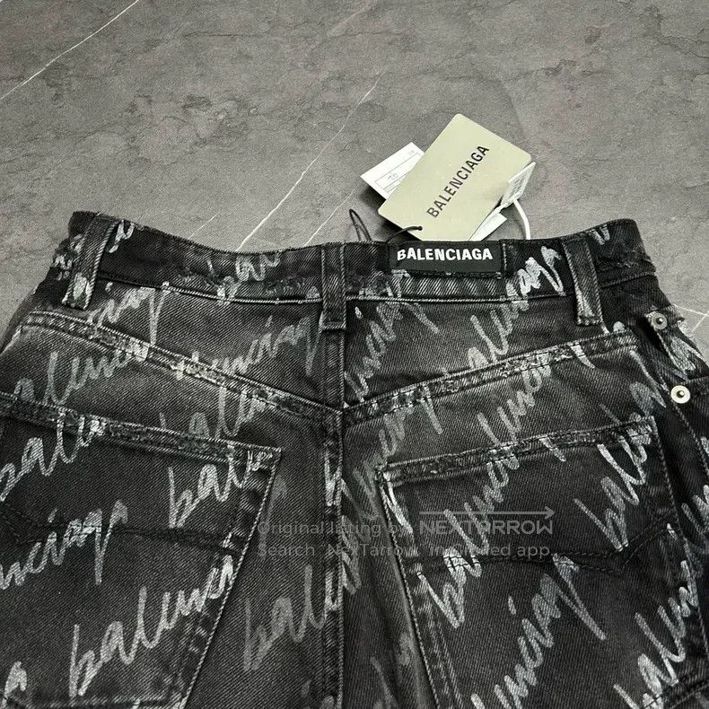 Balenciaga Balenciaga Cursive Letter Logo Bullet Comment Full Print D Size 25" / US 0 / IT 36 - 5 Thumbnail