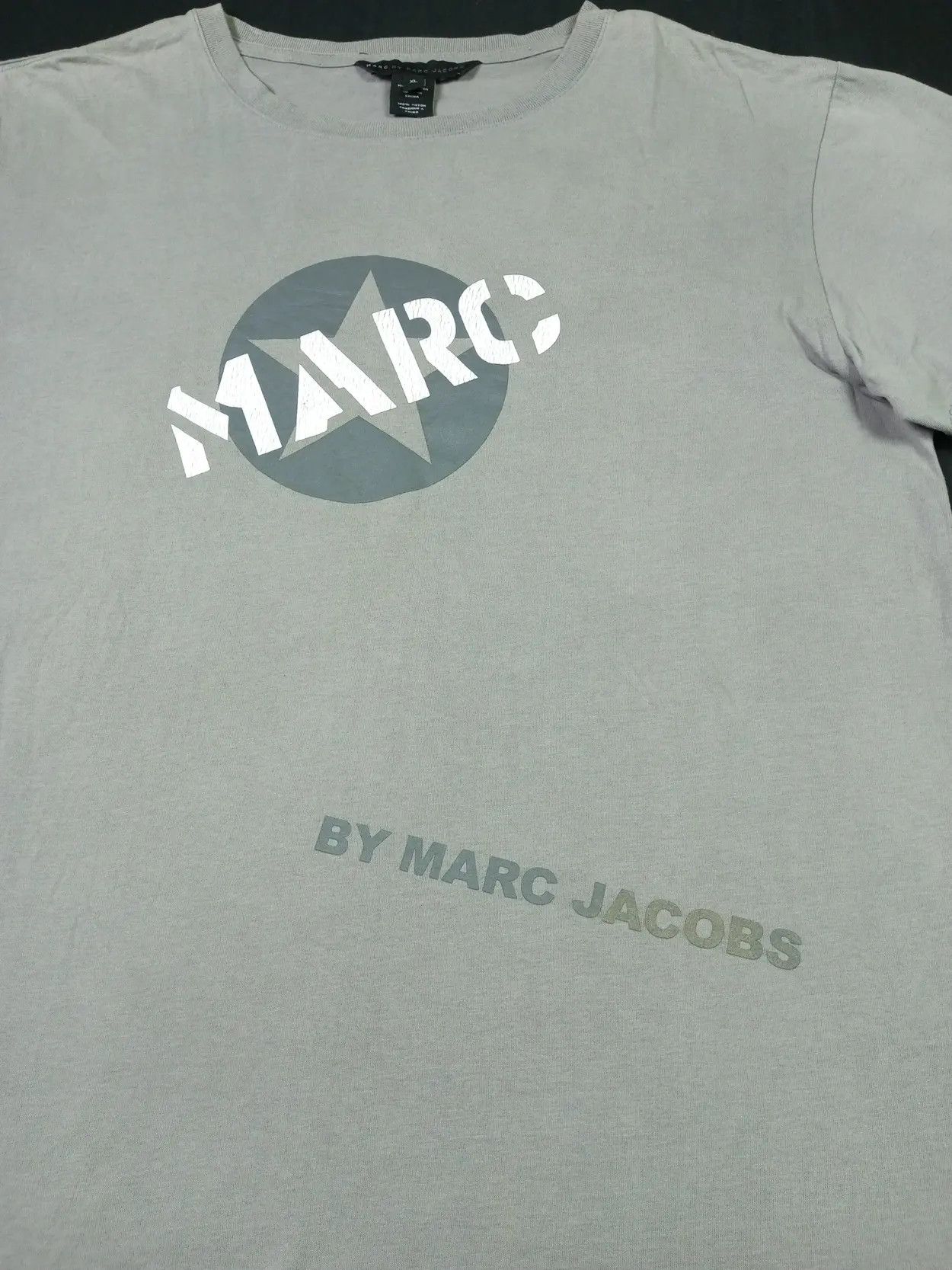 Marc Jacobs × Marc by Marc Jacobs × Vintage VTG Y2K Marc Jacobs Short Sleeve T-shirt Size US XL / EU 56 / 4 - 15 Thumbnail