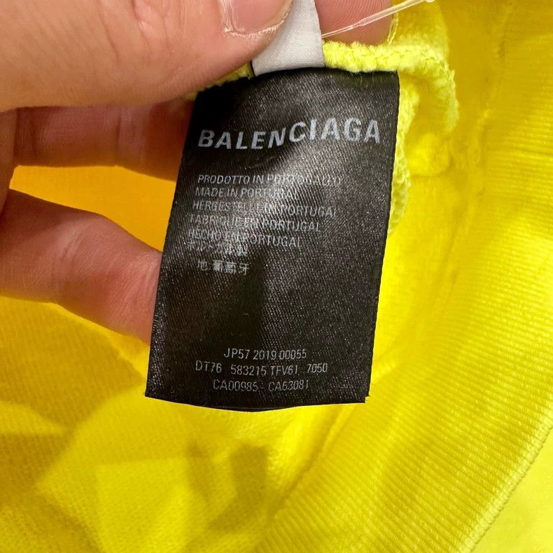 Balenciaga Balenciaga Neon Green Letter Hoodie Size US S / EU 44-46 / 1 - 6 Thumbnail