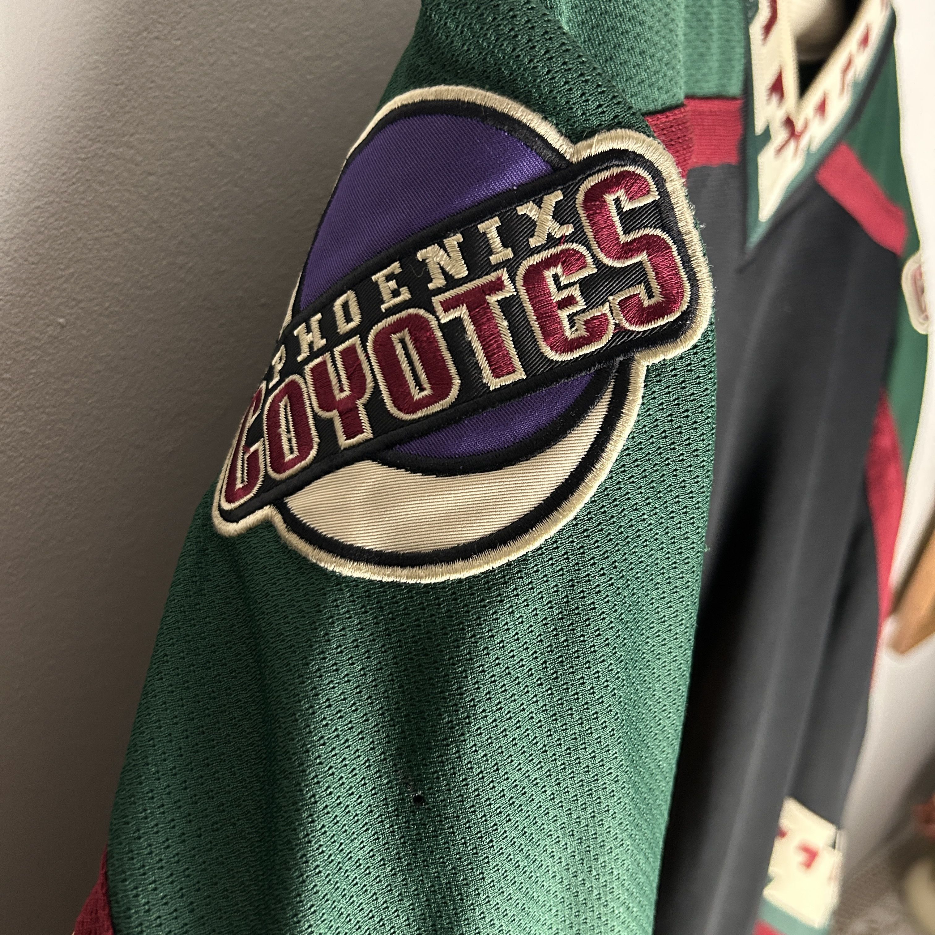 Starter Vintage Starter Phoenix Coyotes 90’s NHL Starter Jersey Size US XL / EU 56 / 4 - 7 Thumbnail