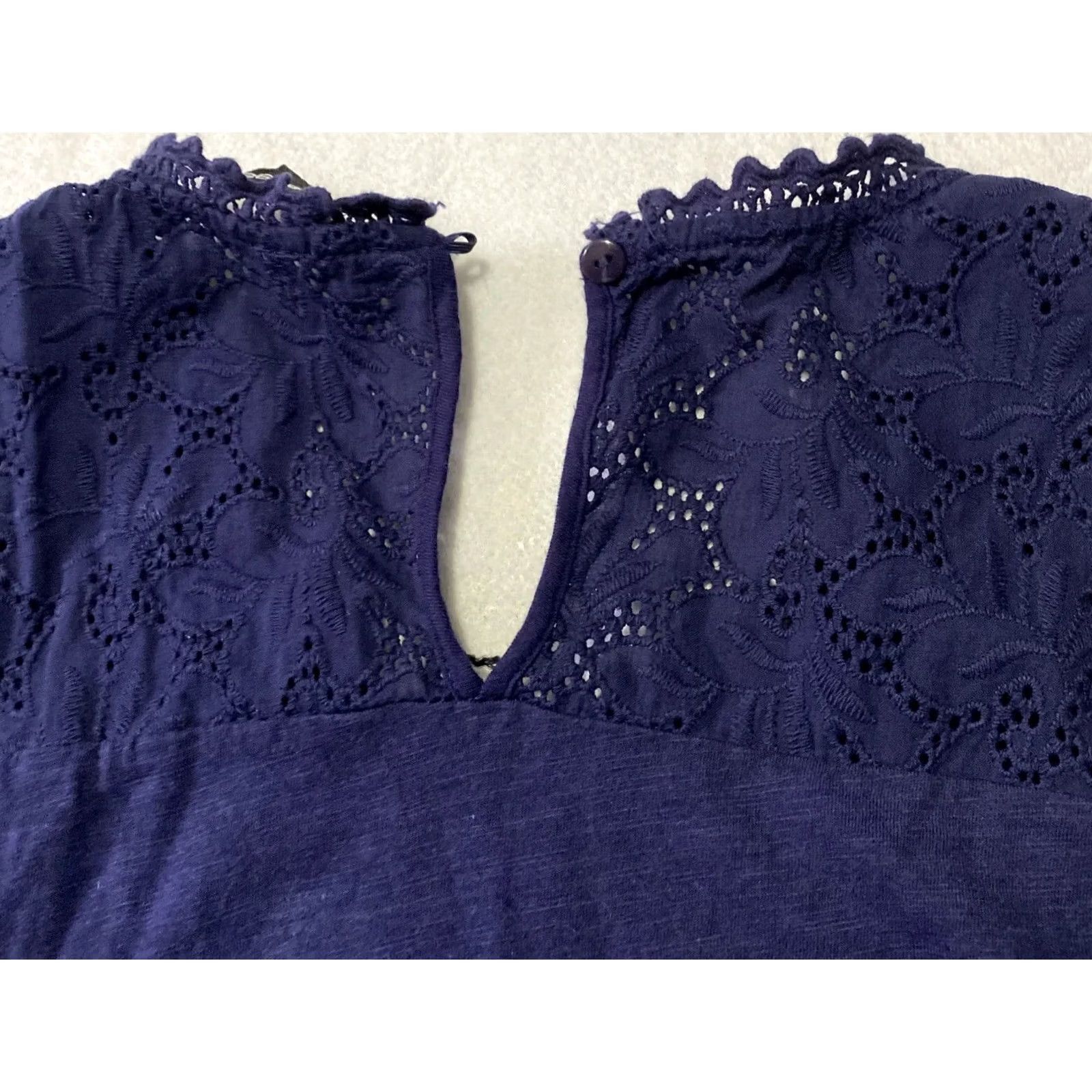 Vintage Cable & Gauge Sleeveless Top Womens Size M Blue Lace Jersey Polyester Shirt Tank Regular Short Sleeveless Summer Basic Fashion Blouse Mens? Size M / US 6-8 / IT 42-44 - 7 Thumbnail