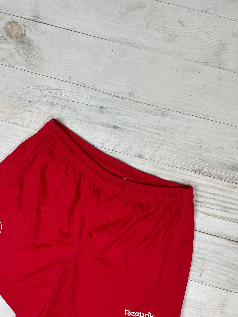Reebok REEBOK LIVERPOOL 1996 1998 HOME FOOTBALL SOCCER SHORTS Size US 32 / EU 48 - 10 Thumbnail