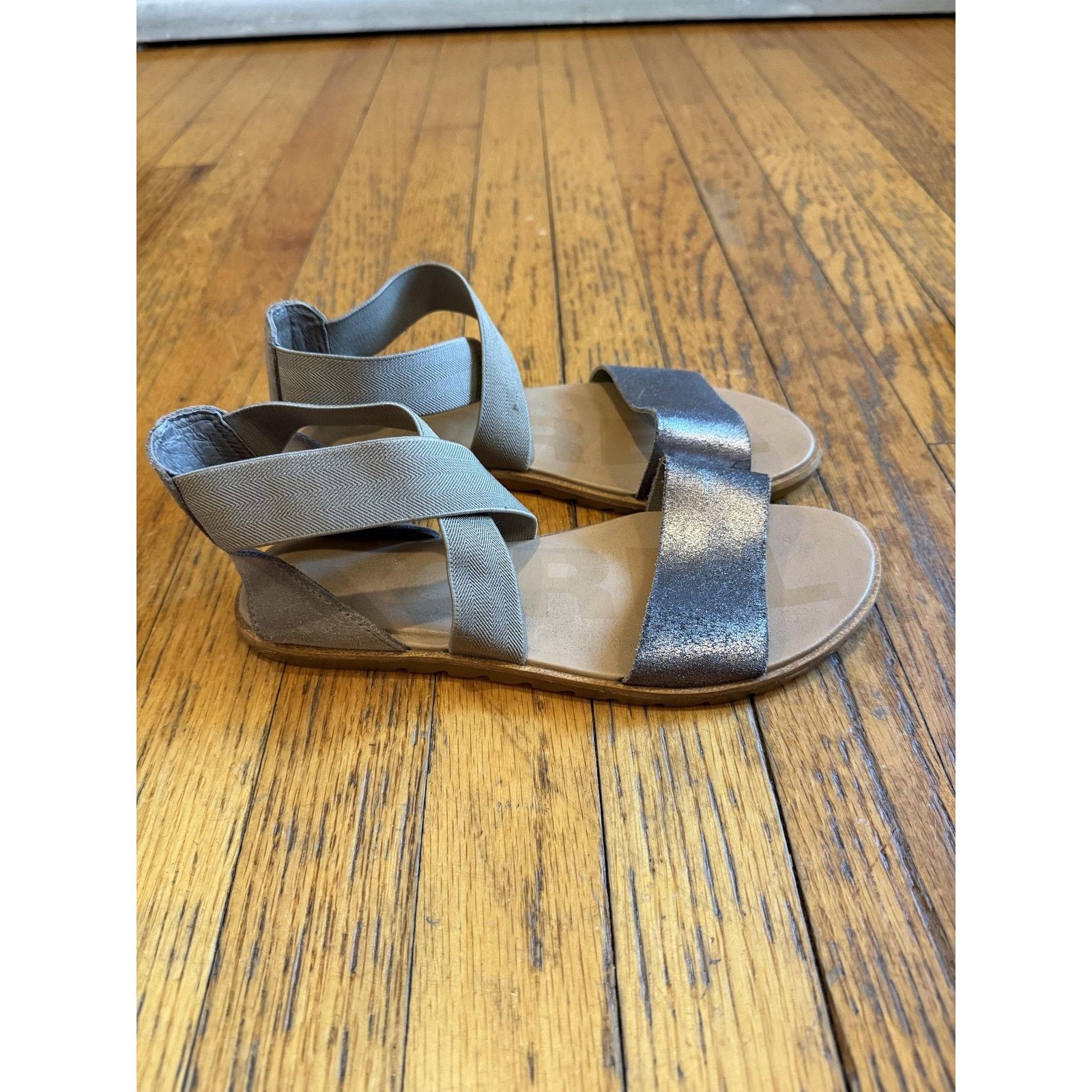 SOREL Sorel Ella Sandal Shoes Size 8 Criss Cross Strap Flats Size US 8 / IT 38 - 3 Thumbnail