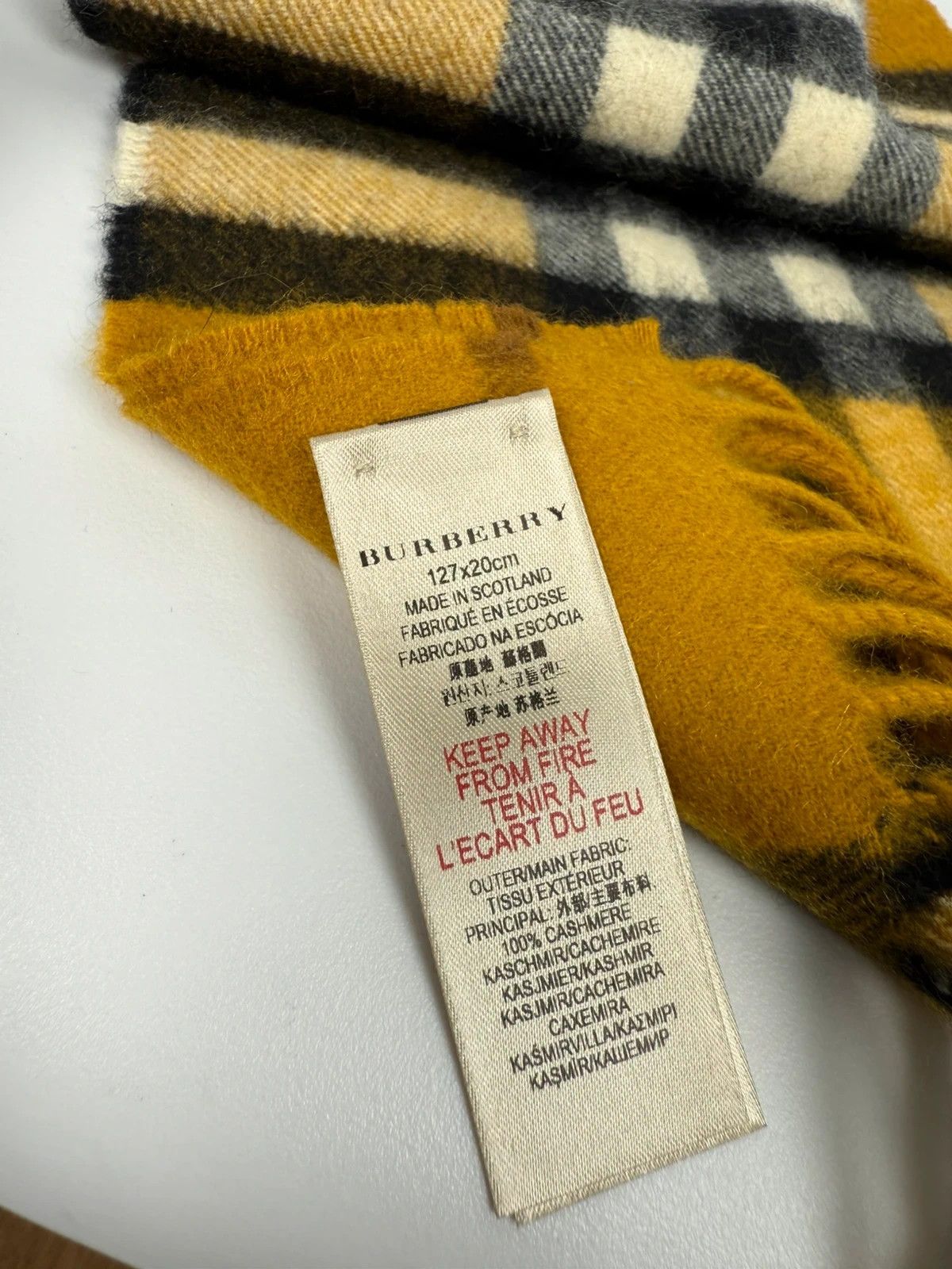 Burberry Burberry Nova Check Scarf 100% Cashmere Made In Scotland Size ONE SIZE - 7 Thumbnail