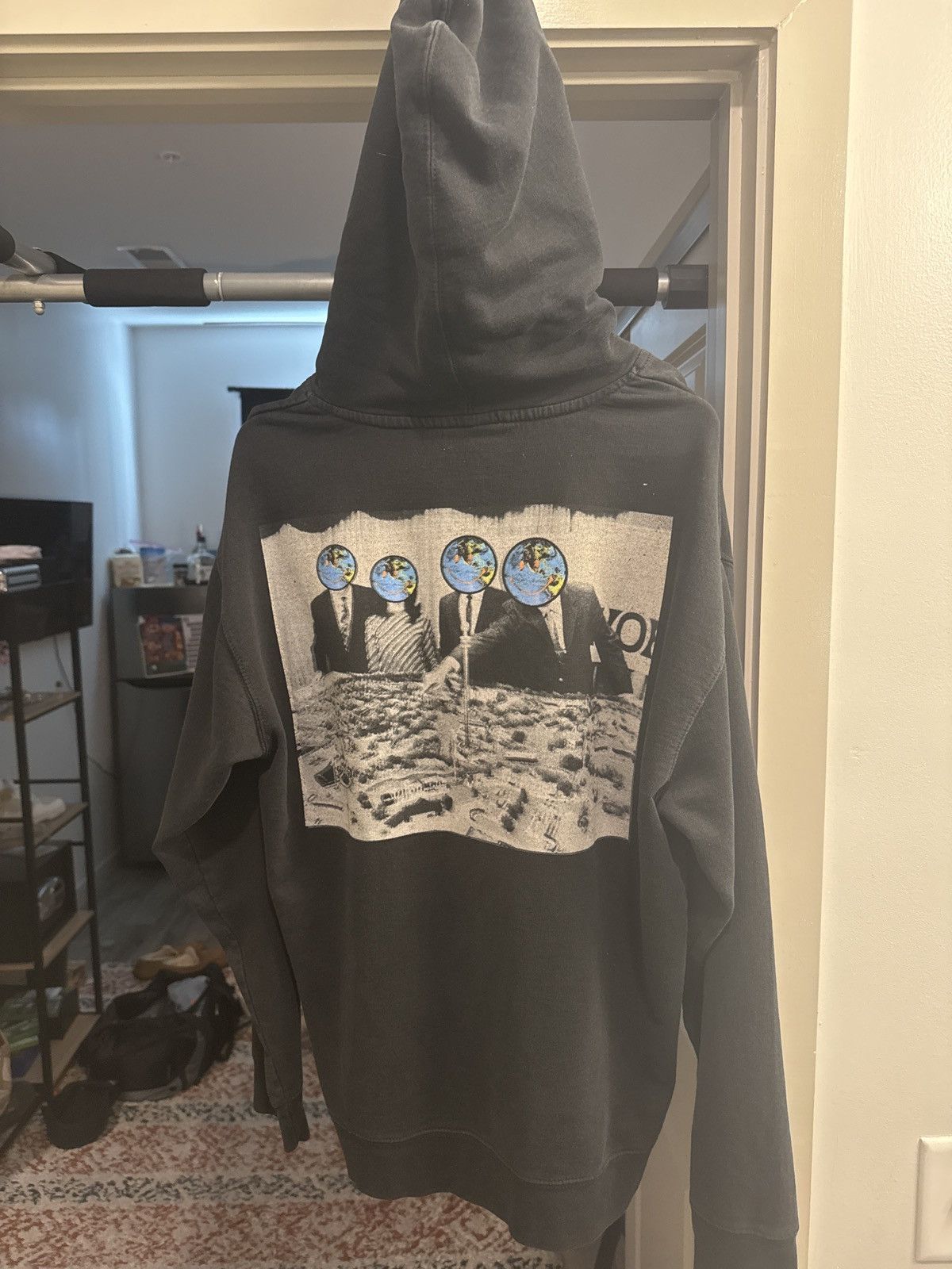 Travis Scott Astroworld Staff Hoodie Size US L / EU 52-54 / 3 - 5 Thumbnail