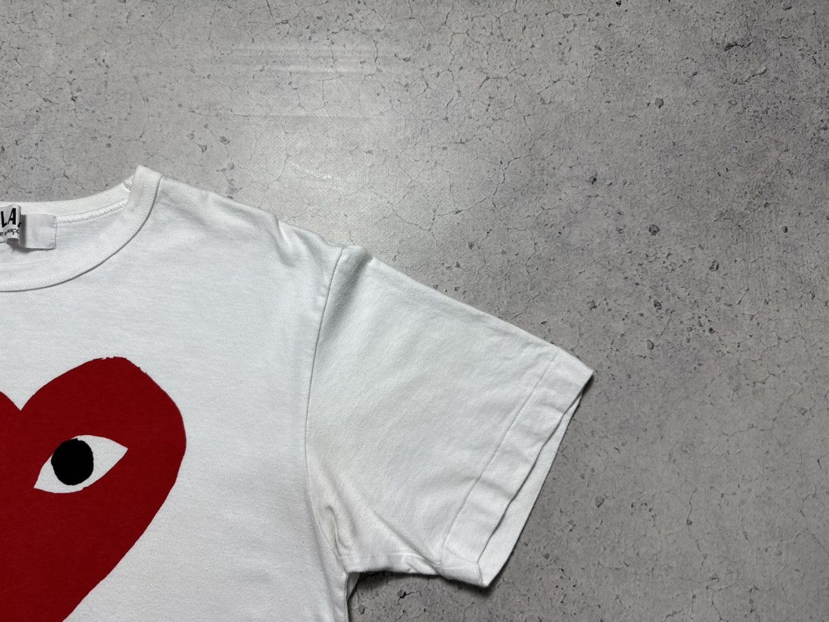 Comme des Garcons PLAY Play Comme Des Garcons Luxury T-Shirt Big Logo CDG Size US M / EU 48-50 / 2 - 2 Thumbnail