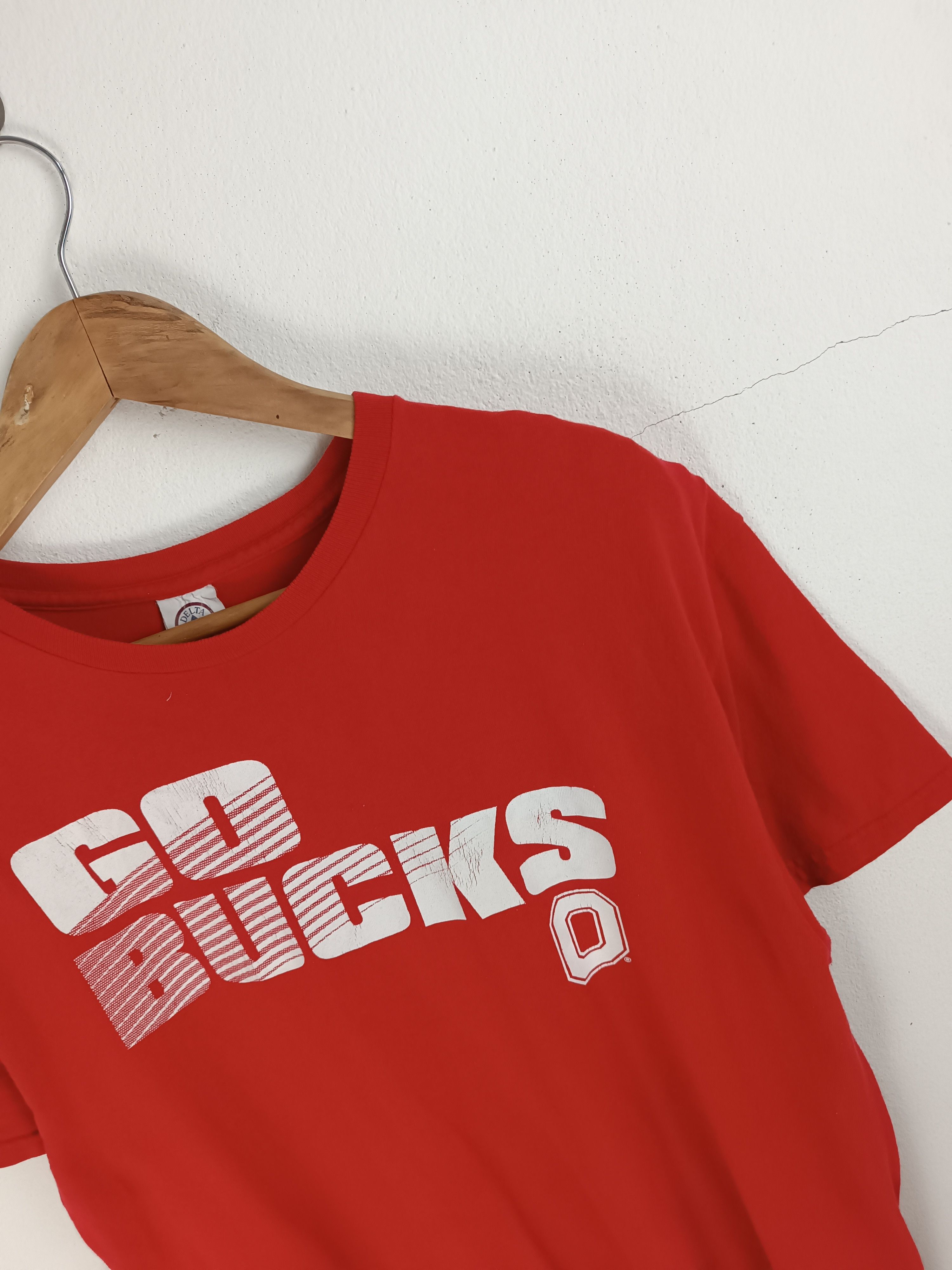 NFL VINTAGE GO BUCKS OHIO STATE BUCKEYE Y2K TEE Size US L / EU 52-54 / 3 - 8 Thumbnail
