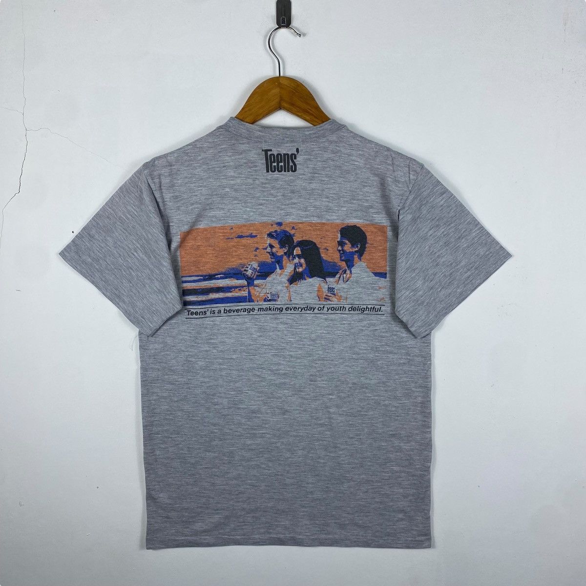 Japanese Brand Vintage 90's TEEN'S Refreshing Soda Drink Promo Graphic Tee Size US S / EU 44-46 / 1 - 4 Thumbnail