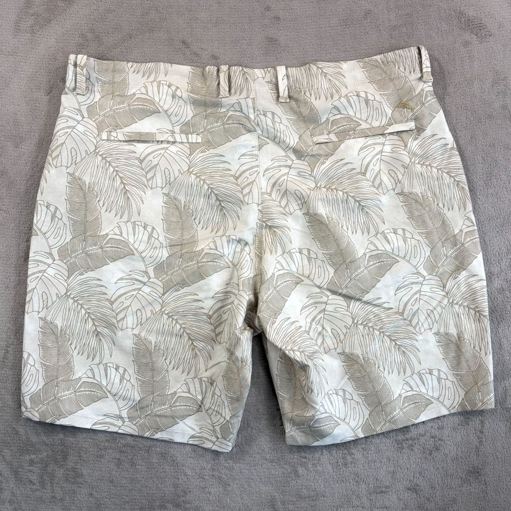 Tommy Bahama Tommy Bahama Shorts Mens 42 Beige Par Vine Line IslandZone Inch Floran Men Size US 42 / EU 58 - 5 Thumbnail