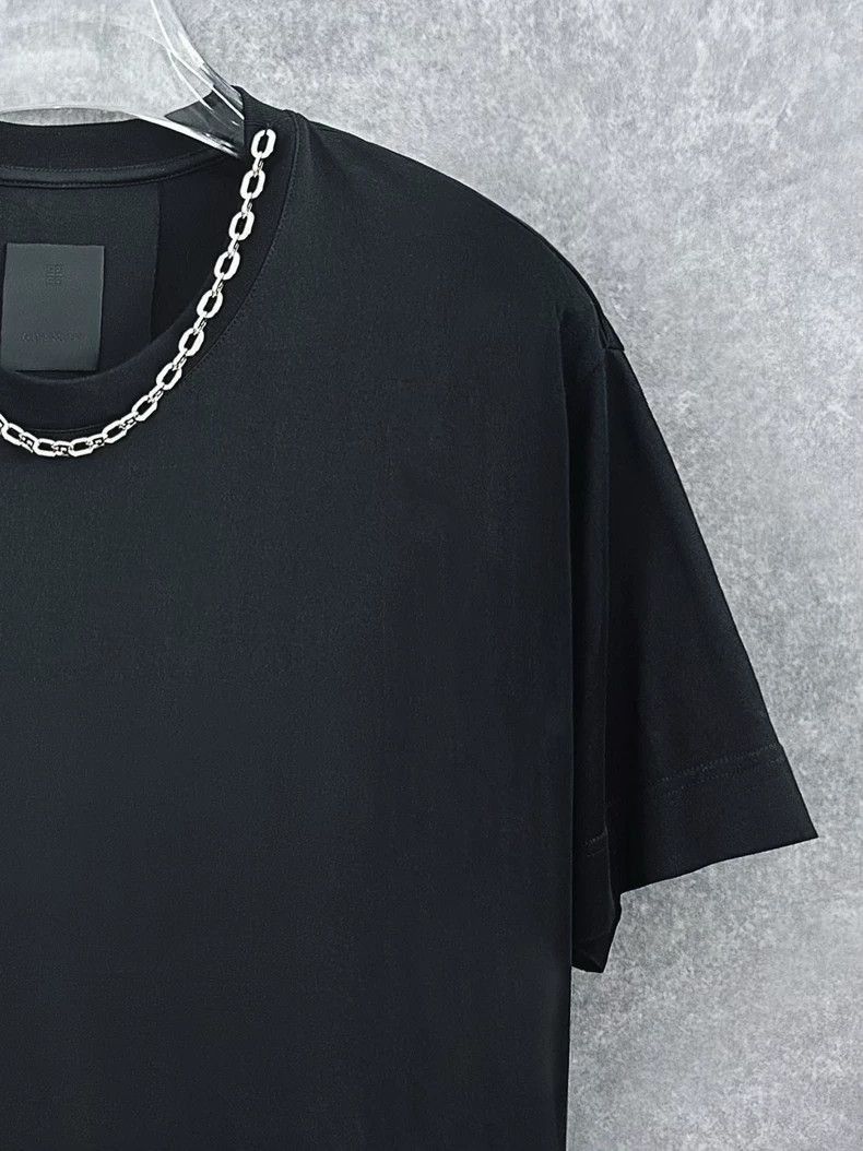 Givenchy Givenchy Givenchy Black Short Sleeve TShirt with Chain -25 Size US L / EU 52-54 / 3 - 5 Thumbnail