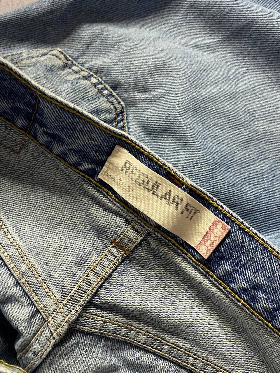 Levi's Vintage Clothing Vintage Levi's 505 Regular Fit Light Blue Denim Jeans 32*32 Size 32" / US 10 / IT 46 - 3 Thumbnail