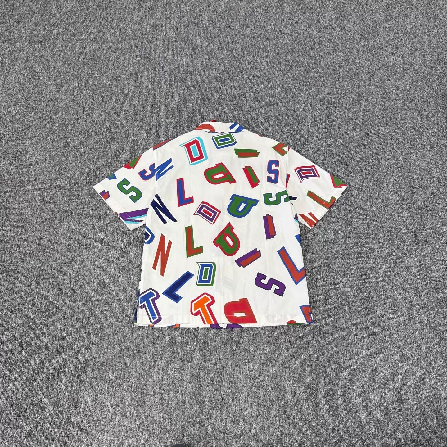 Louis Vuitton LV x NBA Colorful Letter Logo SS Shirt XS 99 new Size US XS / EU 42 / 0 - 2 Thumbnail