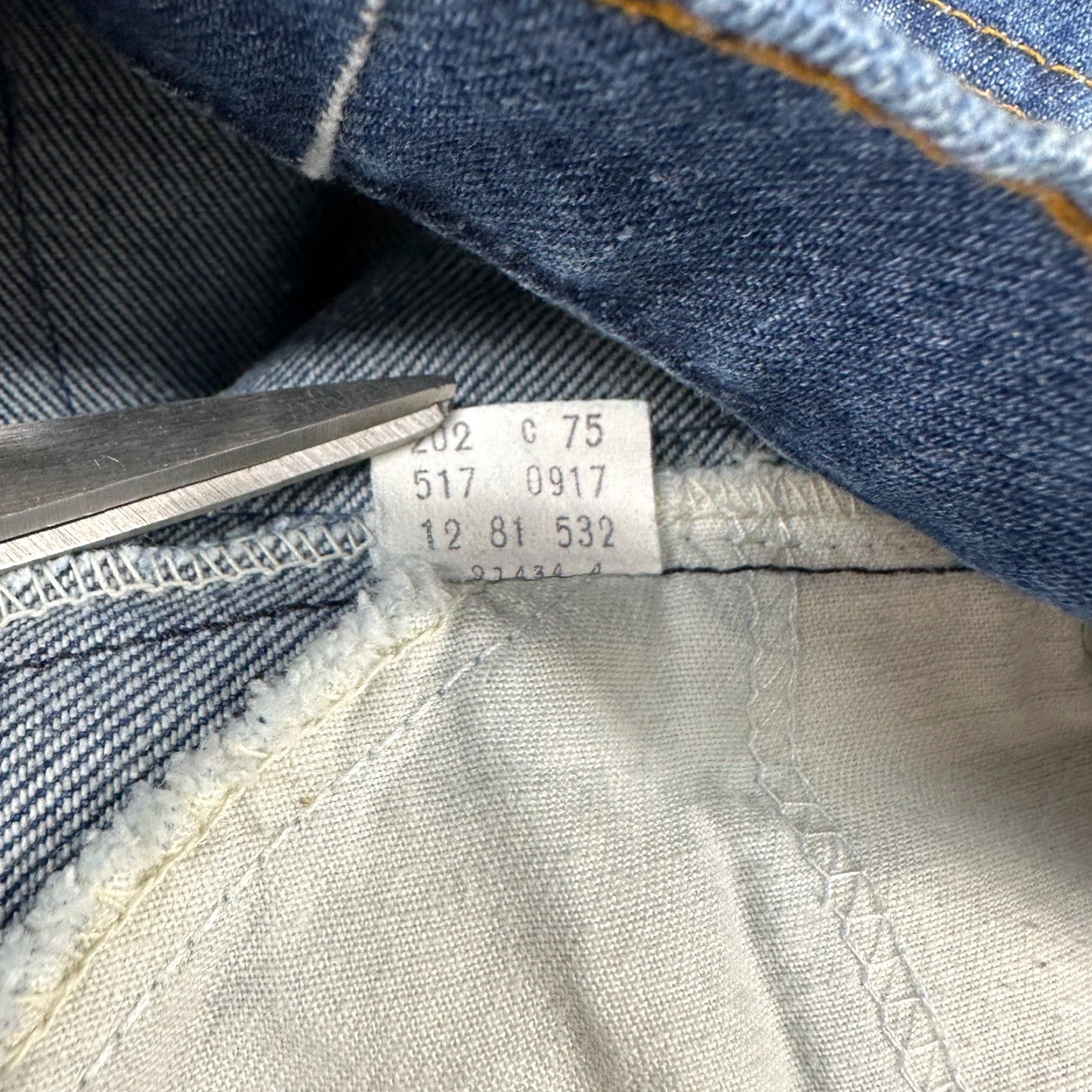 Levi's VINTAGE Levi's Jeans 31x30 Blue Carhartt - Levis Orange Tab 80s Workwear Relaxed Straight 5-Pocket Mens Size US 31 - 6 Thumbnail