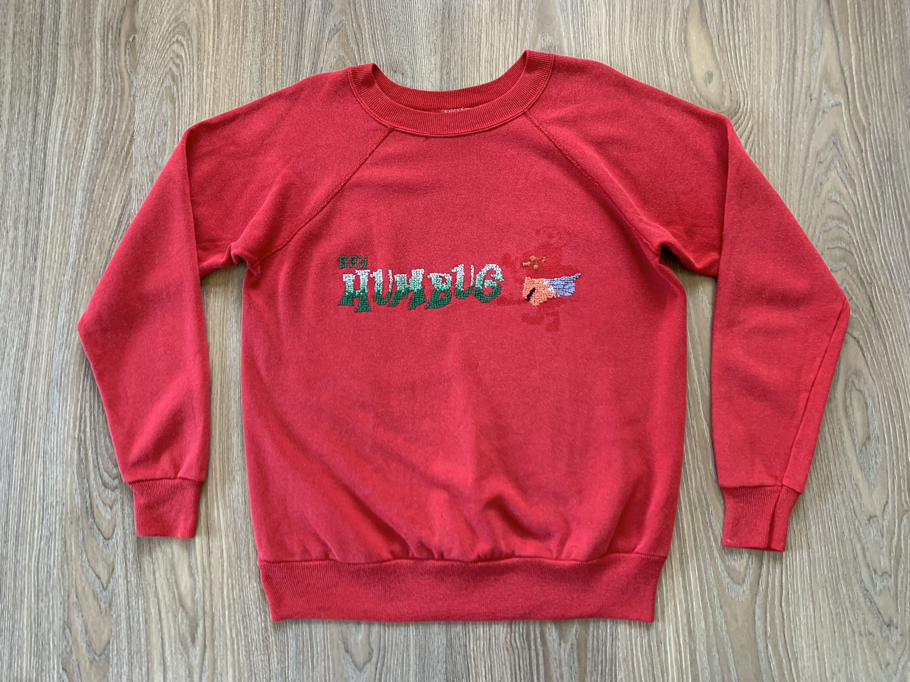 Hanes × Vintage Hanes Vintage Bah Humbug Embroidered Crewneck Sweatshirt Size US L / EU 52-54 / 3 - 3 Thumbnail