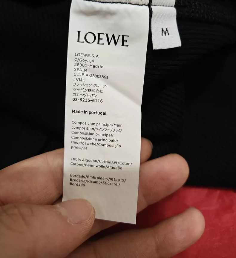 Loewe LOEWE Pure color loose round neck long sleeve T-shirt Size US M / EU 48-50 / 2 - 7 Thumbnail