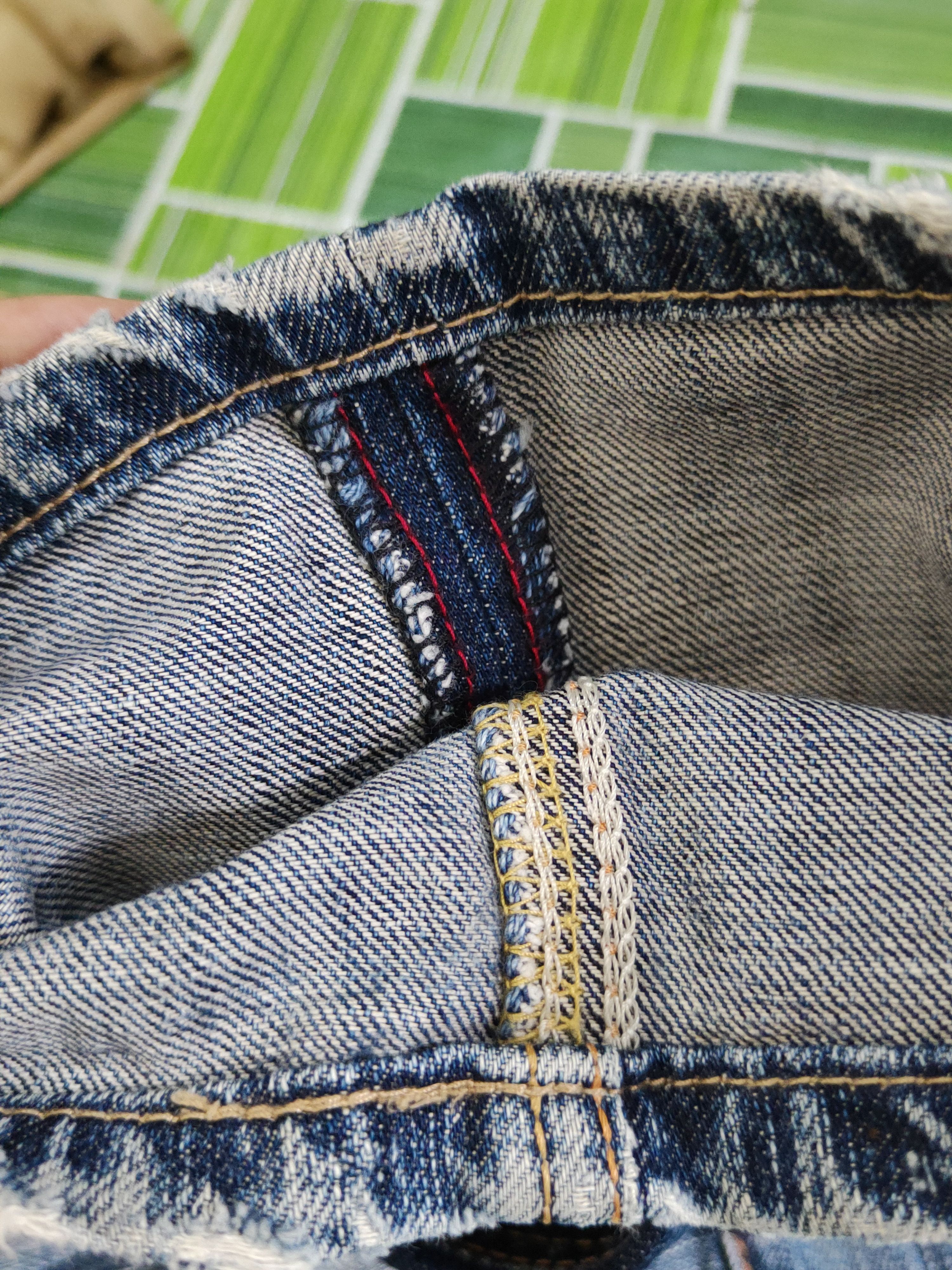 Edwin Edwin 305 Dark Blue Distressed Ripped denim Jeans #W1571 Size US 30 / EU 46 - 14 Thumbnail
