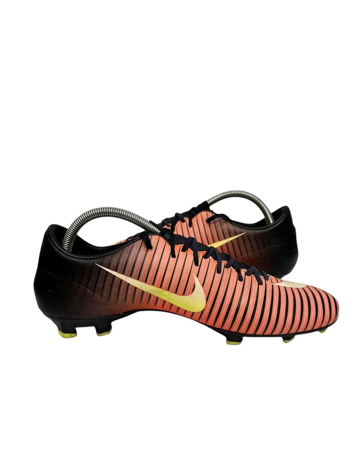 Nike Vintage Nike Mercurial Vapor XI FG Red Black 45.5 (10.5) Size US 12.5 / EU 45-46 - 2 Thumbnail