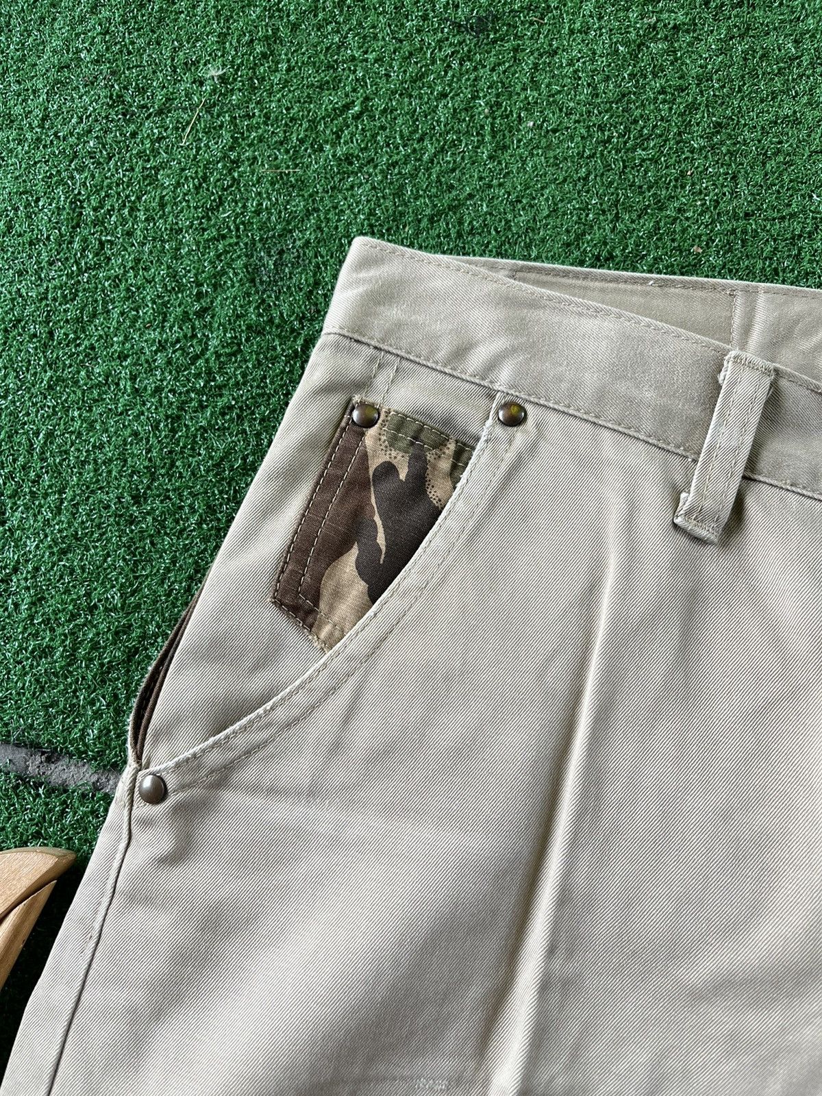 Japanese Brand RARE Mad Punk Monkey Pants Camo Khakis Pants By Beans Size US 31 - 3 Thumbnail